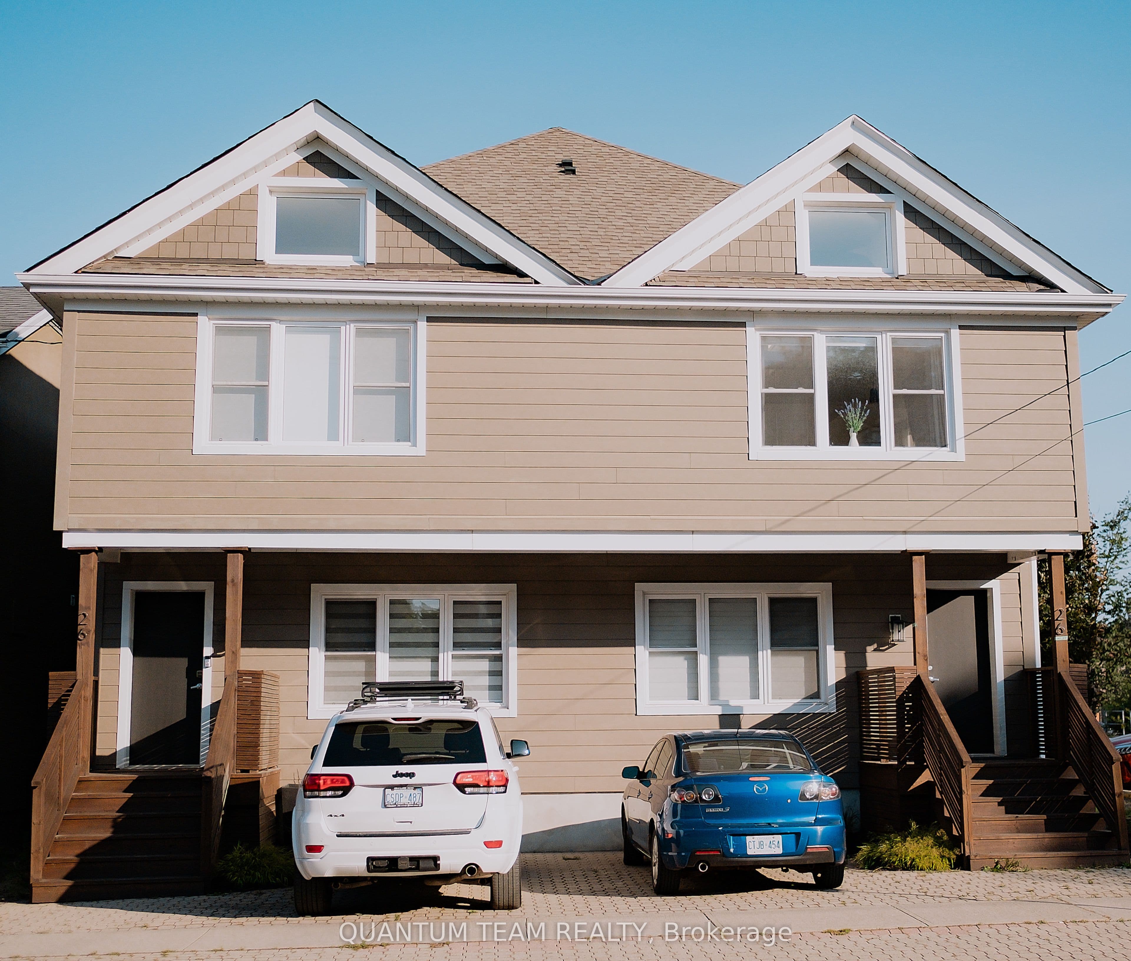 26 Duke Street Right Side, St. Catharines, ON L2R 5W3