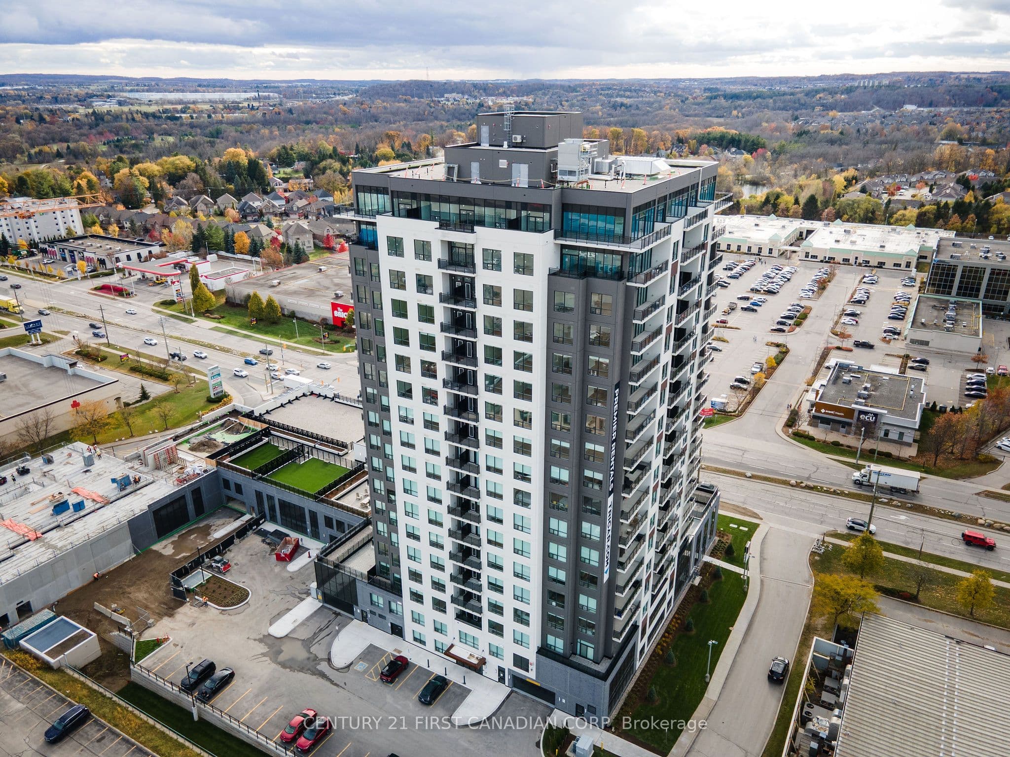 4286 E King Street 1004, Kitchener, ON N2P 2E9