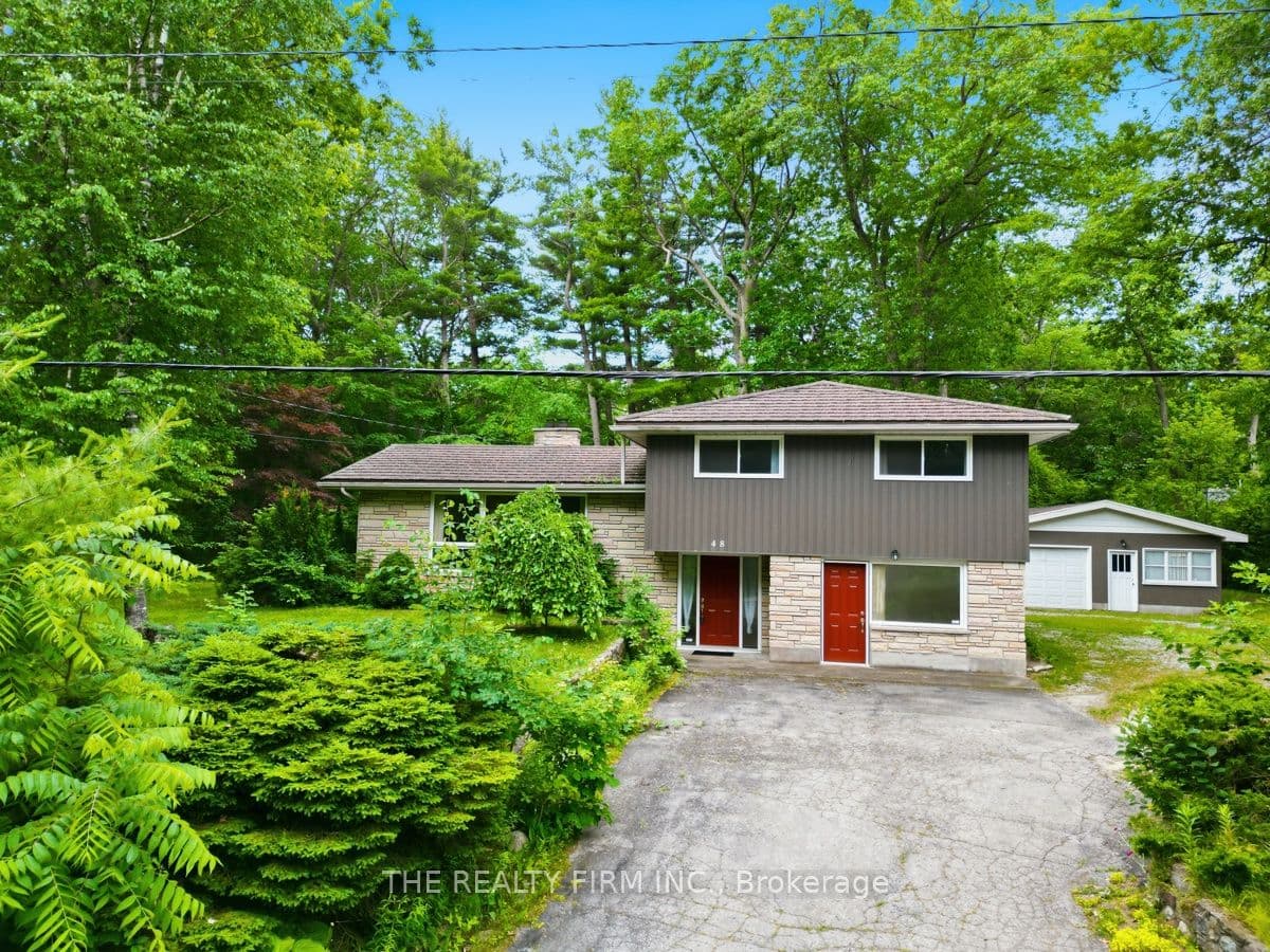 48 Lake Road, Lambton Shores, ON N0M 1T0