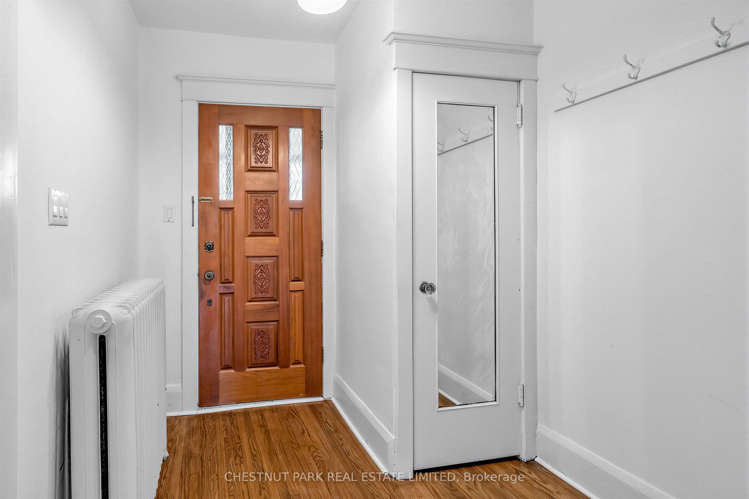 122 Forman Avenue, Toronto, ON M4S 2R7
