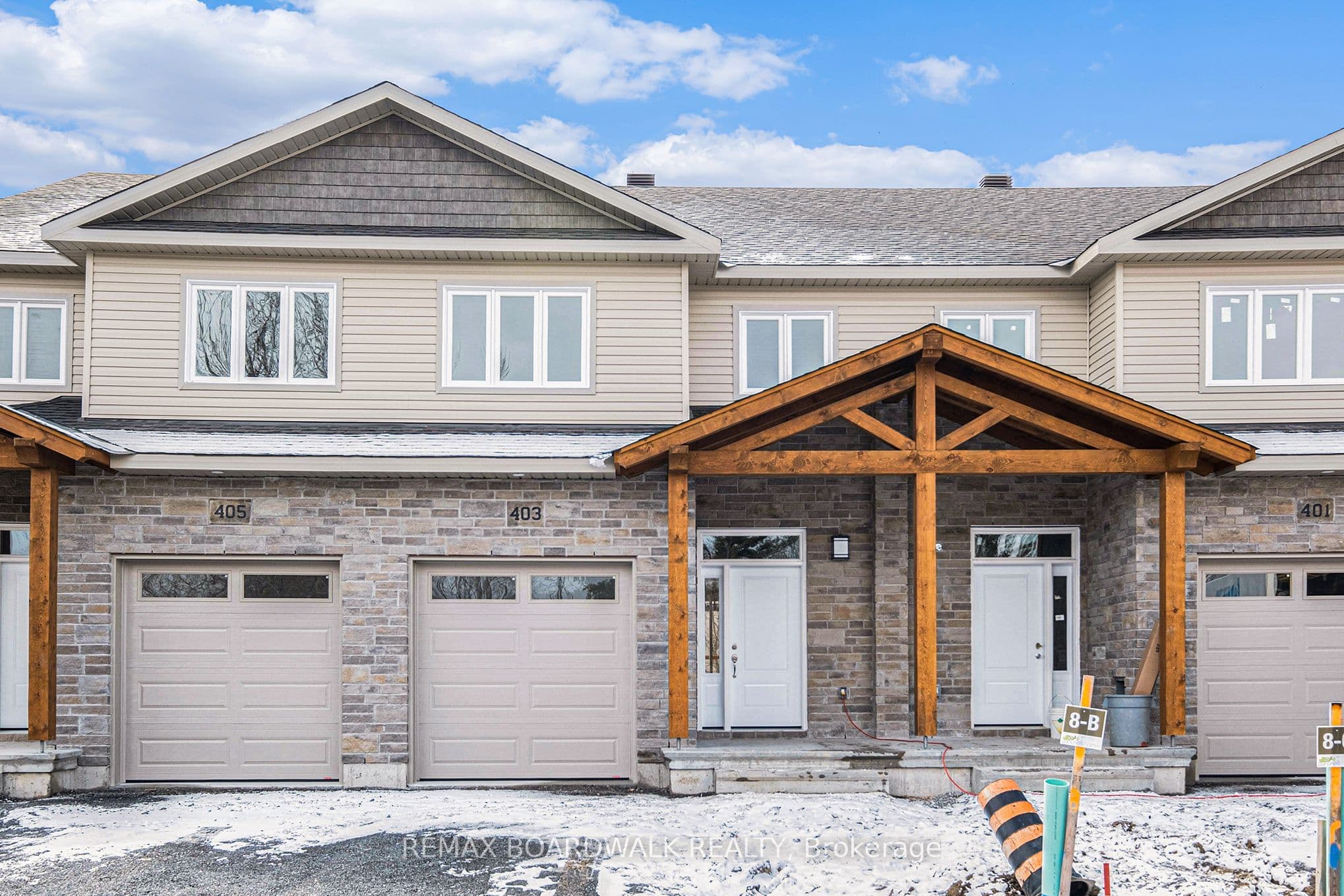 351 VOYAGEUR Place, Russell, ON K0A 1W0