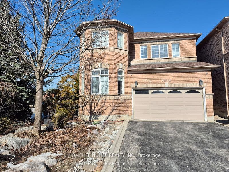 3866 Thomas Street, Mississauga, ON L5M 7B1