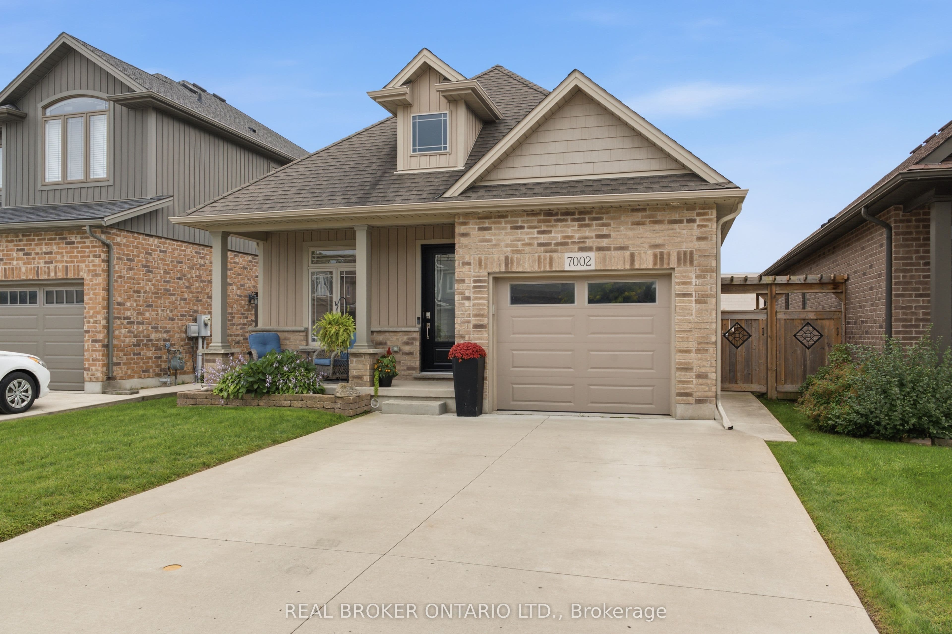 7002 Optimist Lane, Niagara Falls, ON L2E 0B1