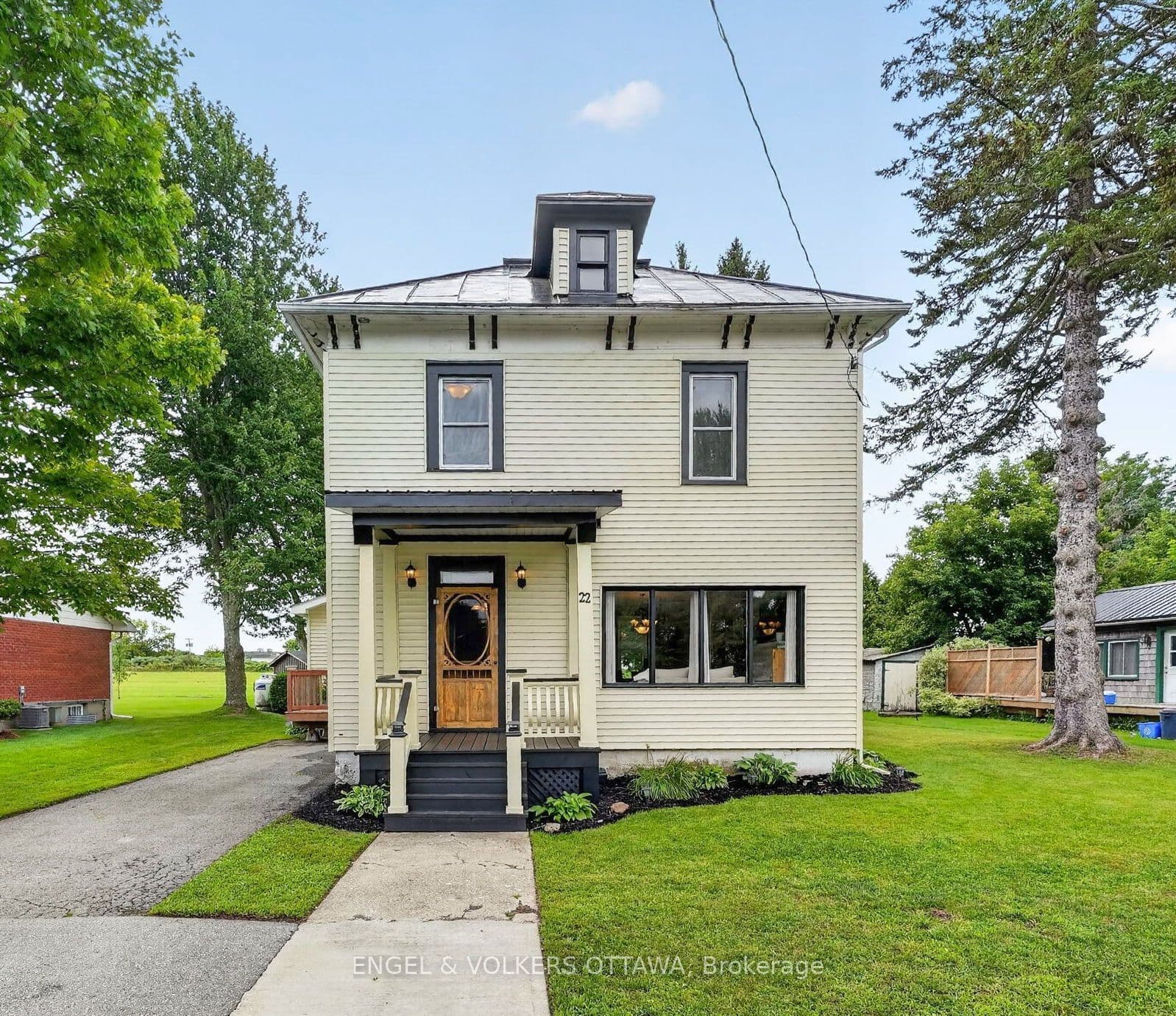22 Peter Street, North Glengarry, ON K0C 1T0
