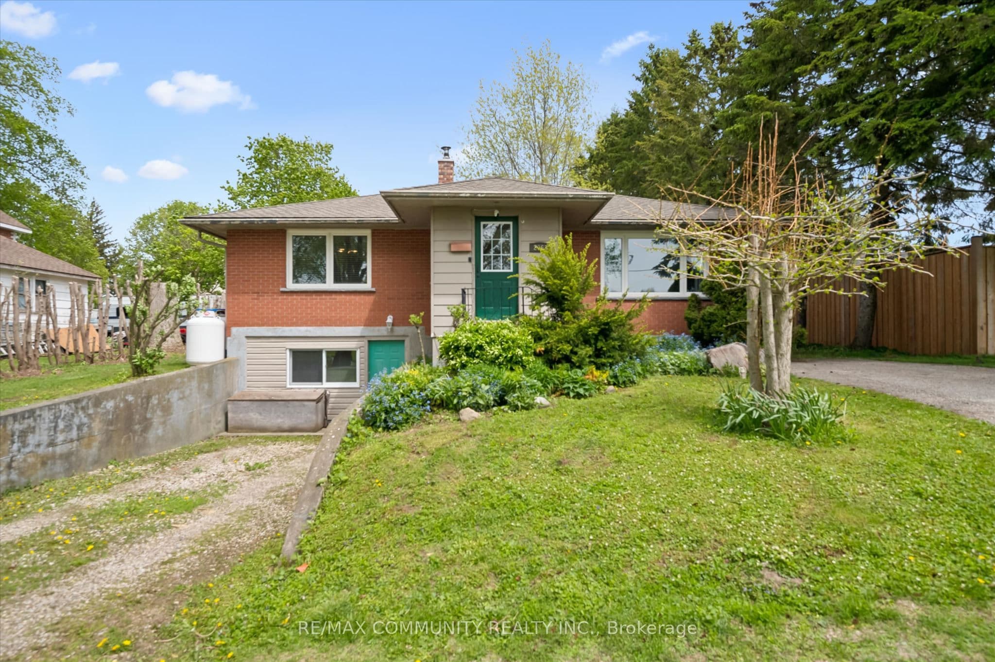 2063 George Street, Howick, ON N0G 1X0