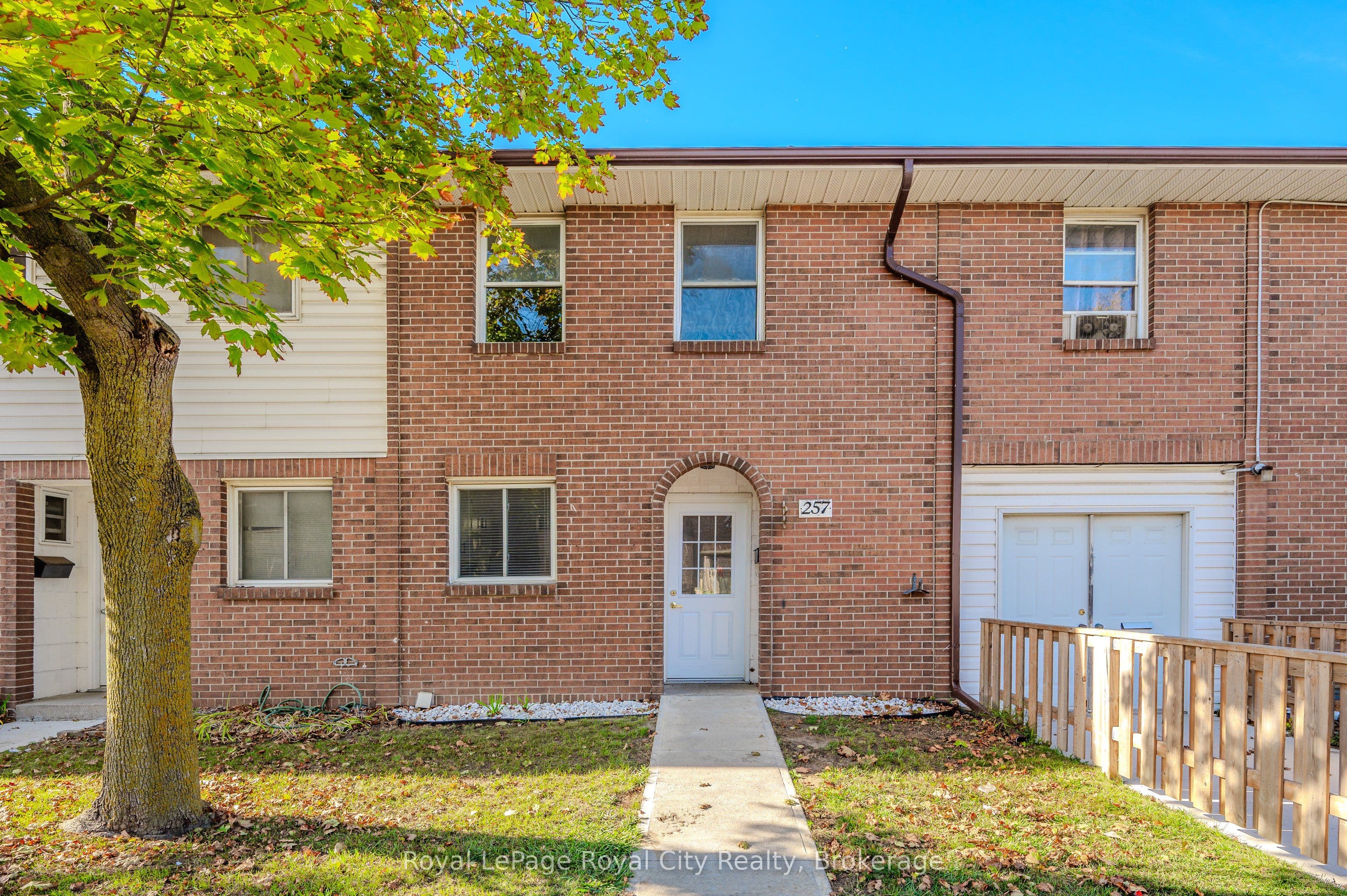 31 Greengate Road 257, Guelph, ON N1H 6R3