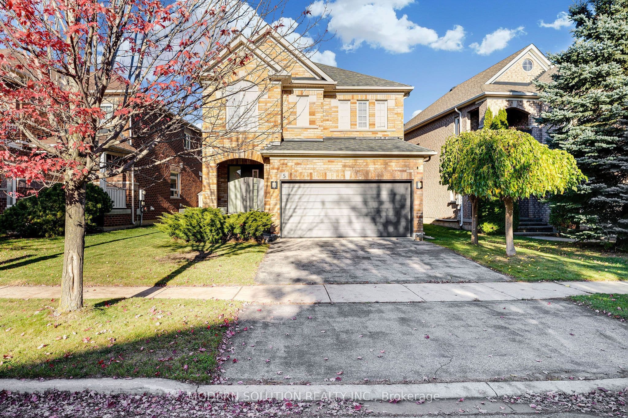 5 Woodcote Crescent, Halton Hills, ON L7G 6M2