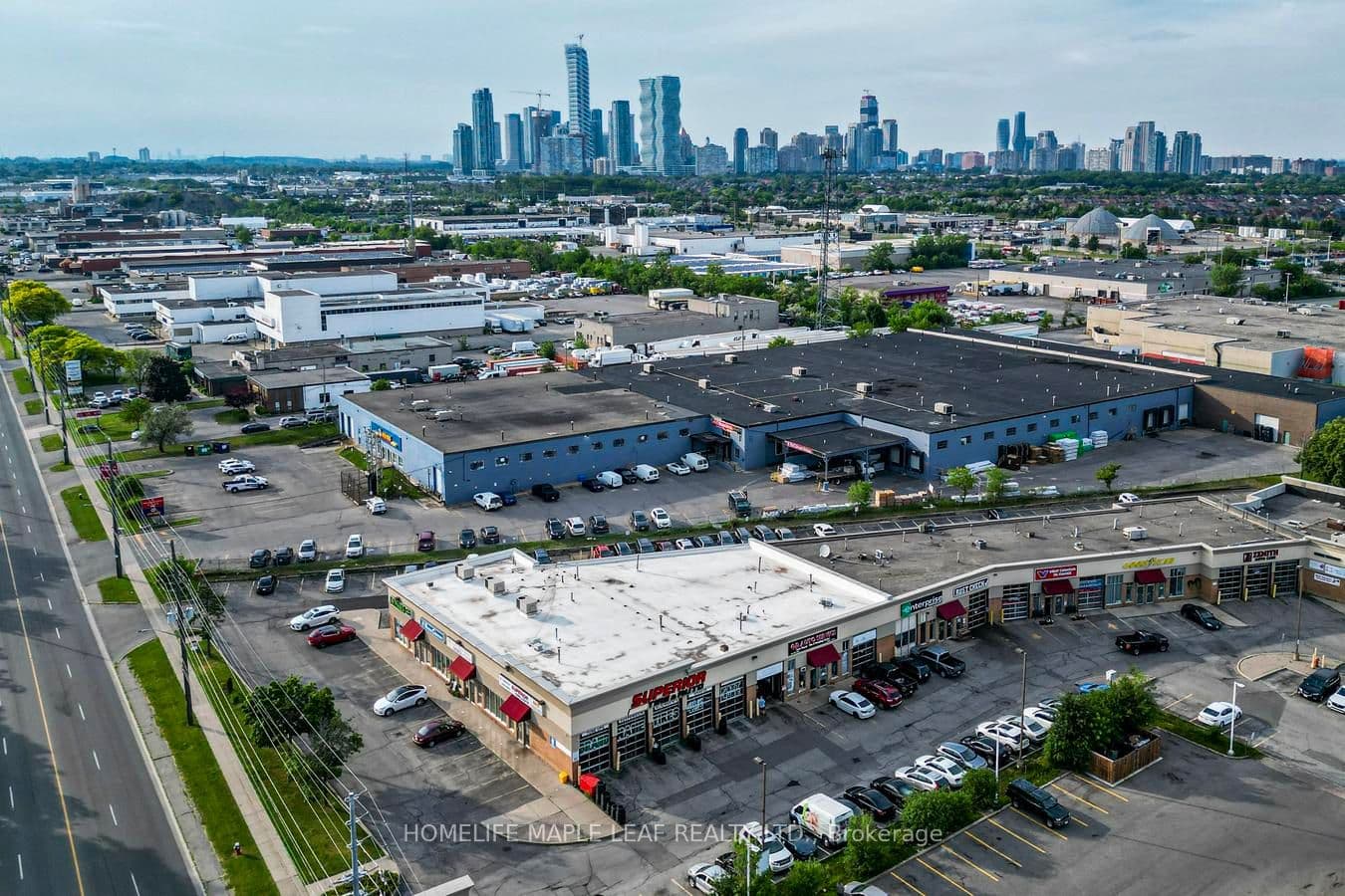 777 Dundas Street W, Mississauga, ON L5C 4P6