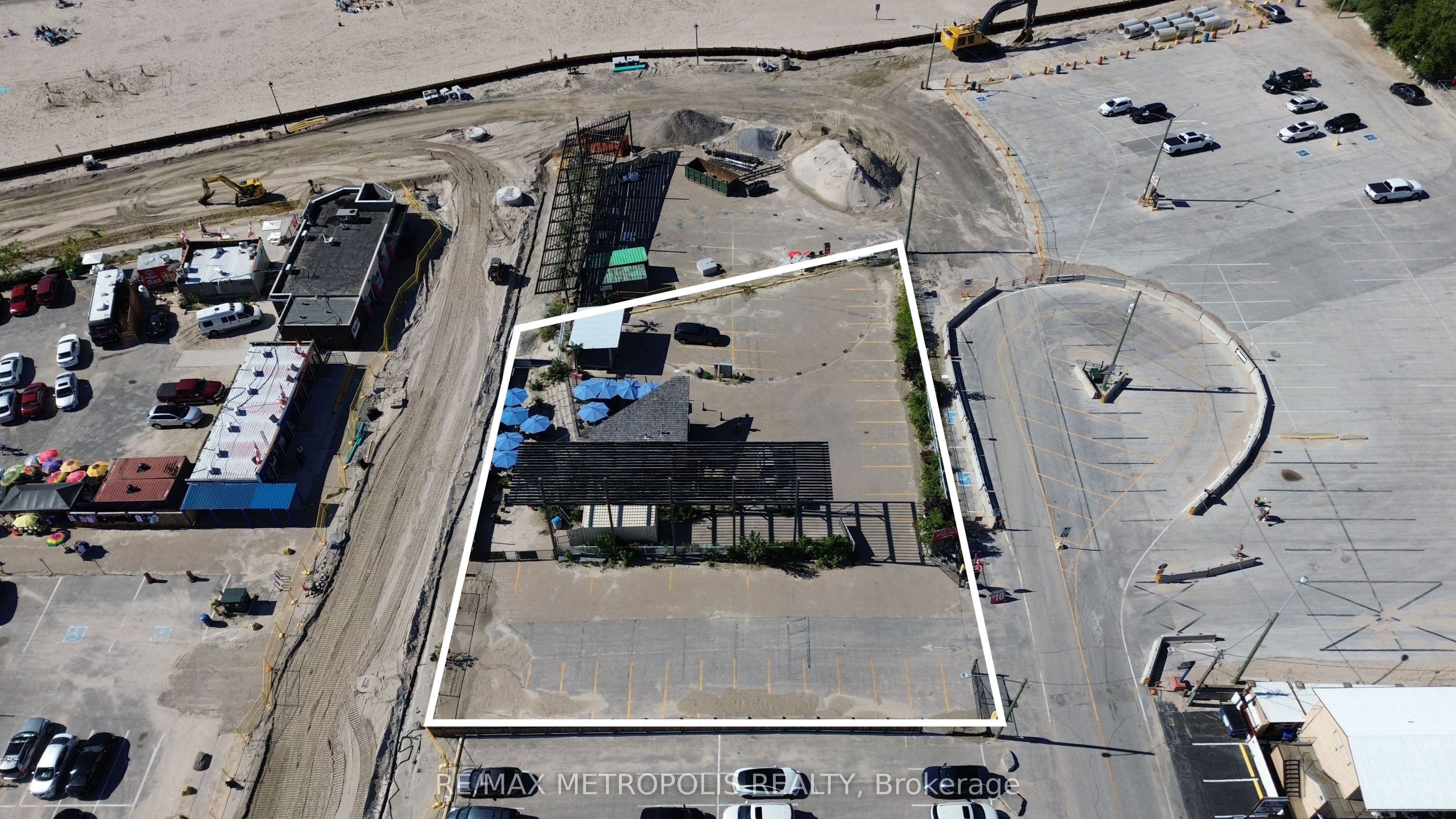 9 Main Street, Wasaga Beach, ON L9Z 2K3