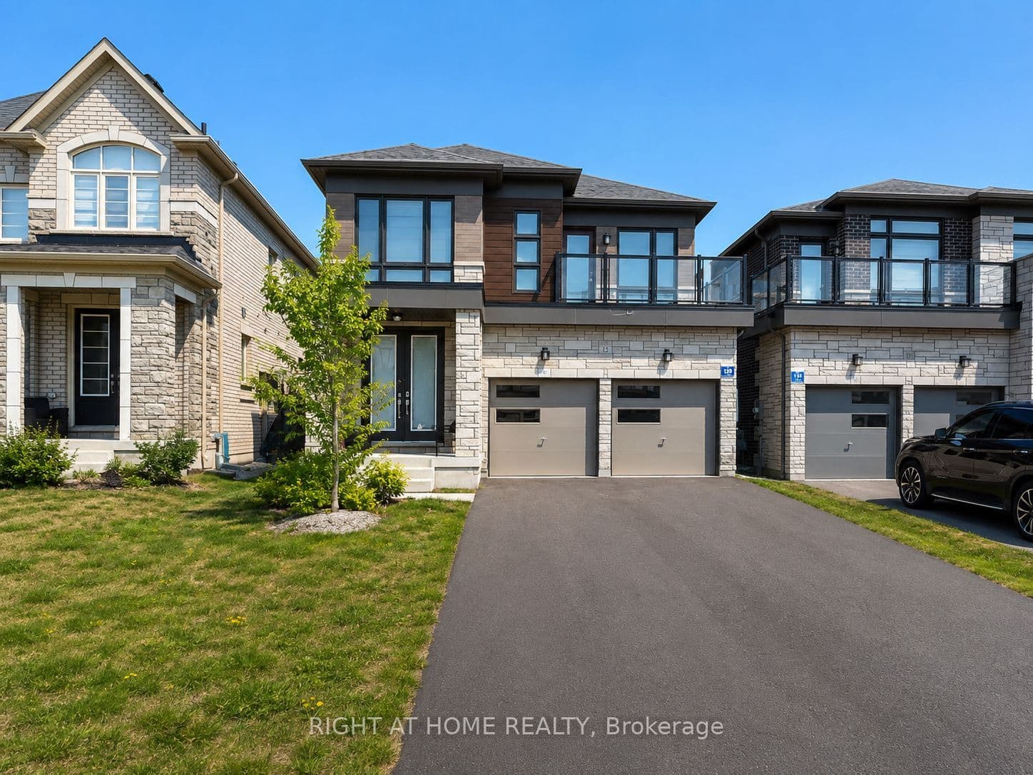 12 Sweet Cicely Street, Springwater, ON L9X 2E2