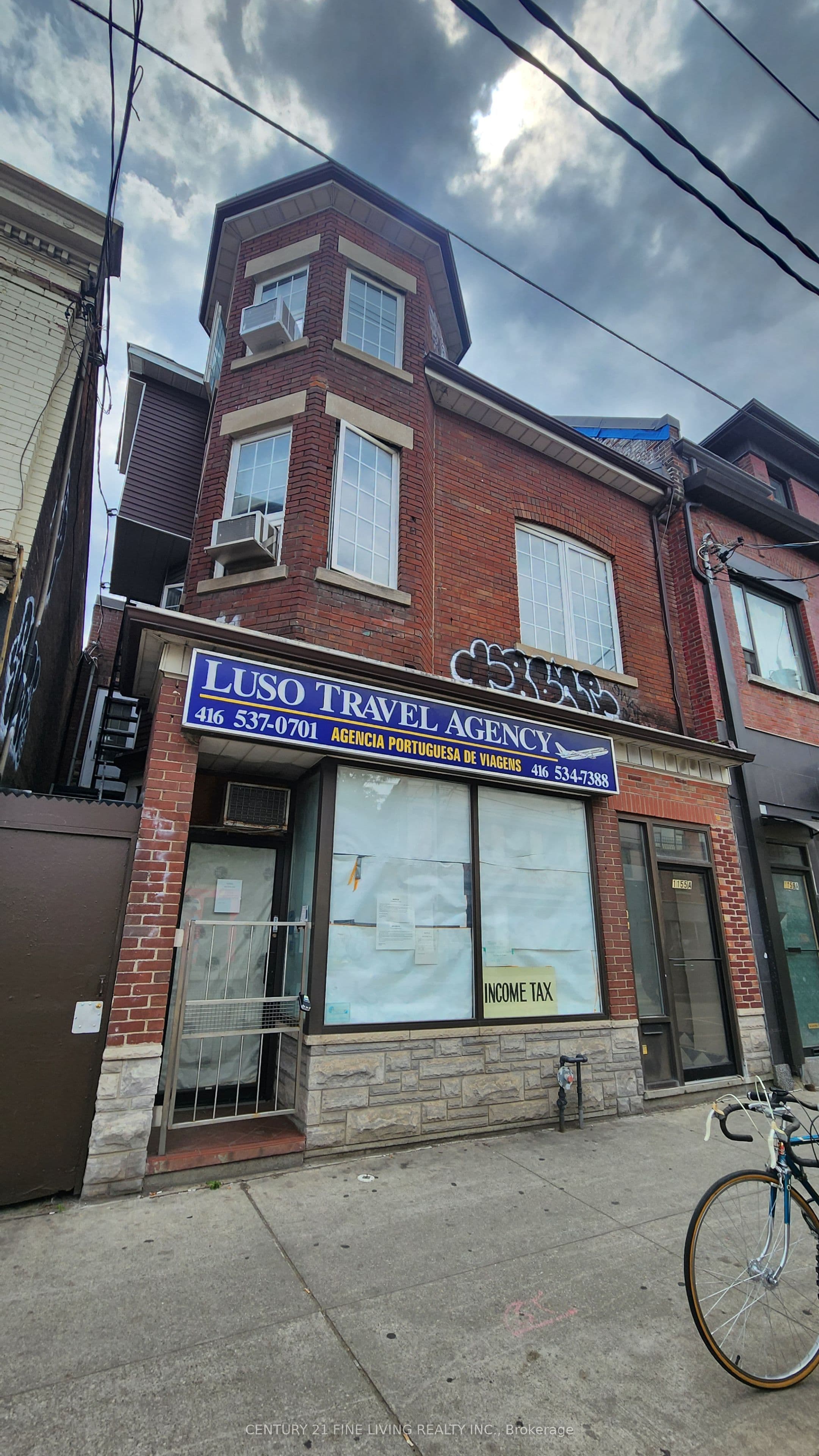 1155 Dundas Street W Main, Toronto, ON M6J 1X3