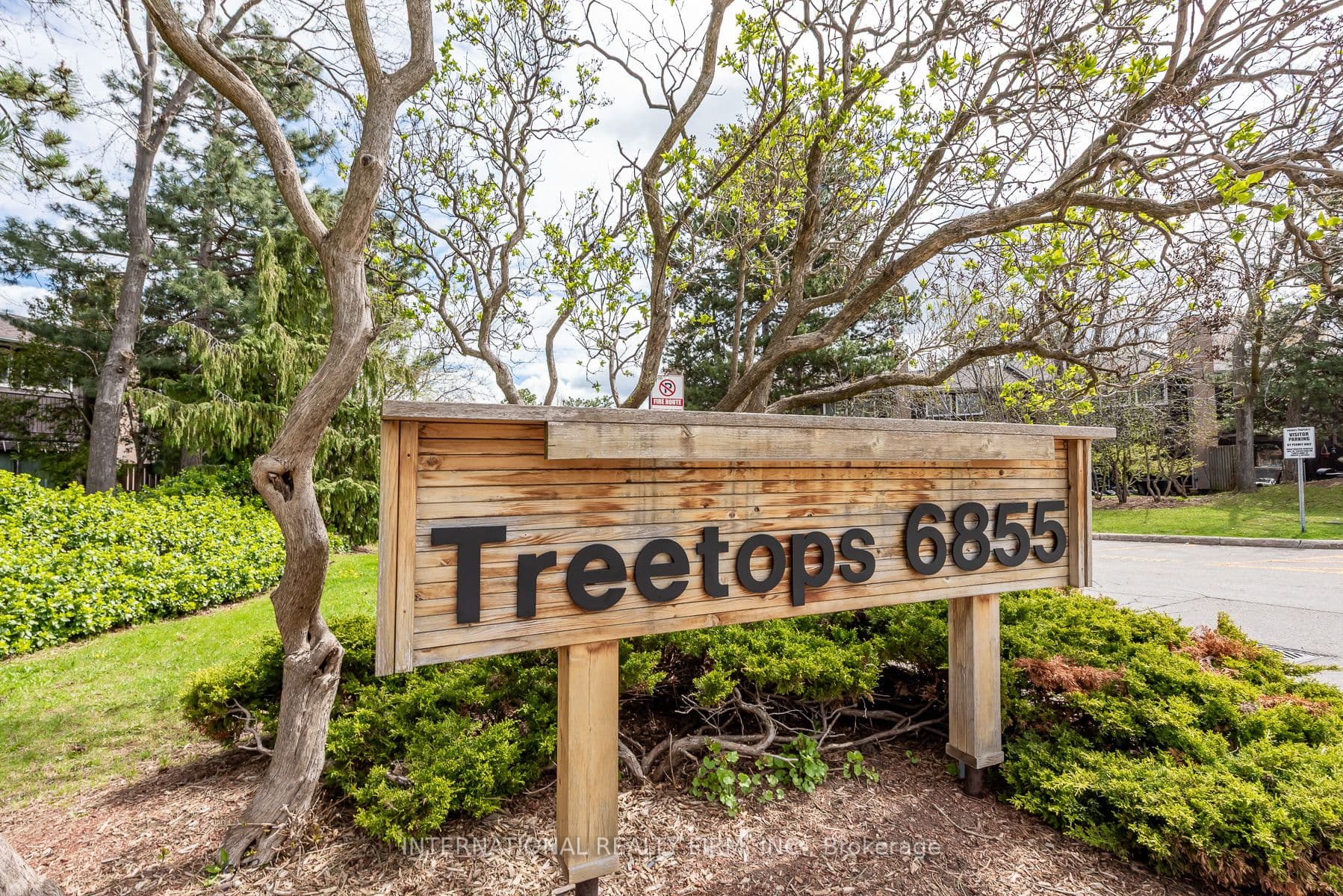 6855 Glen Erin Drive 15, Mississauga, ON L5N 1P6