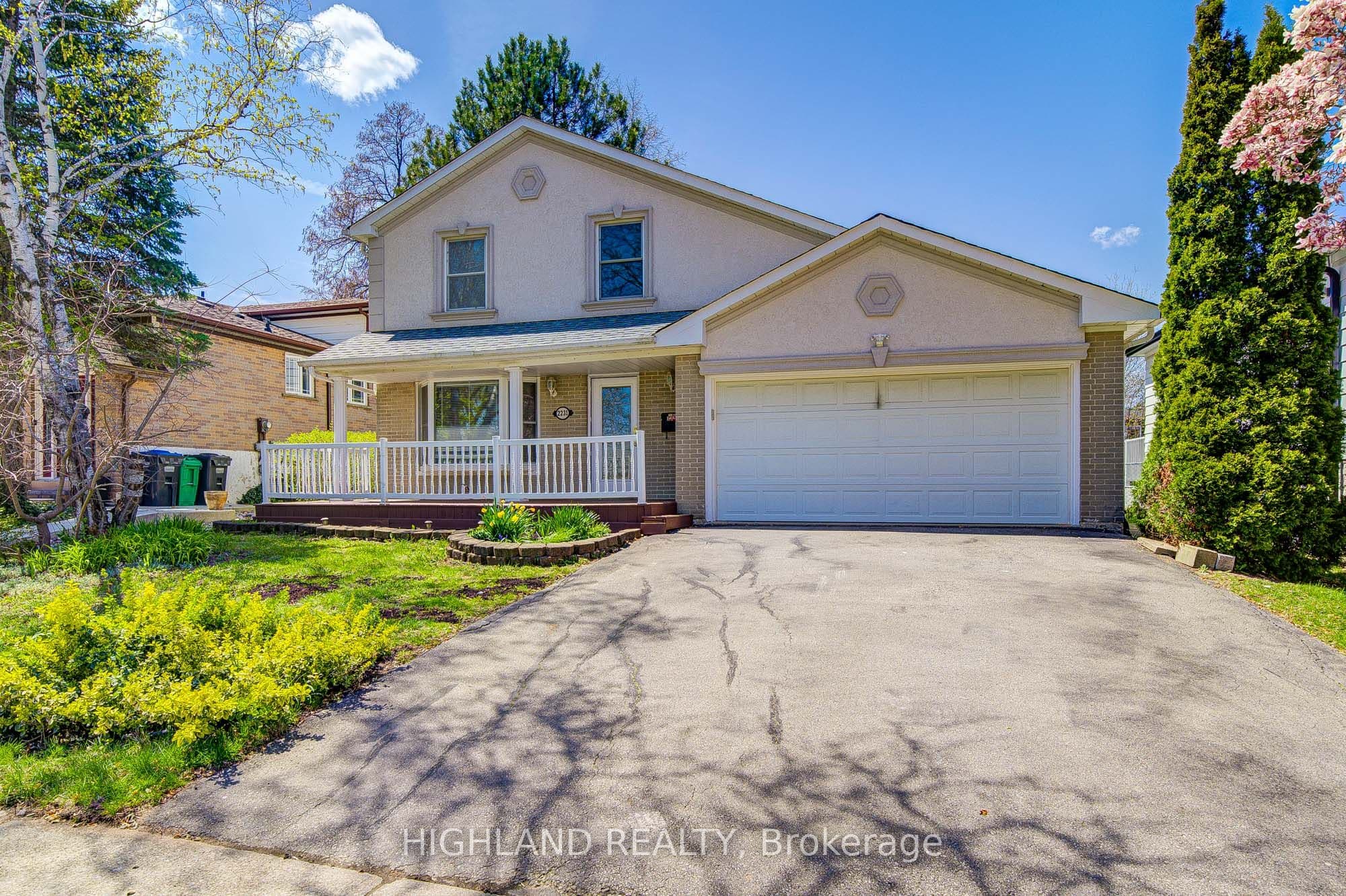 2231 Buttonbush Crescent, Mississauga, ON L5L 1C4