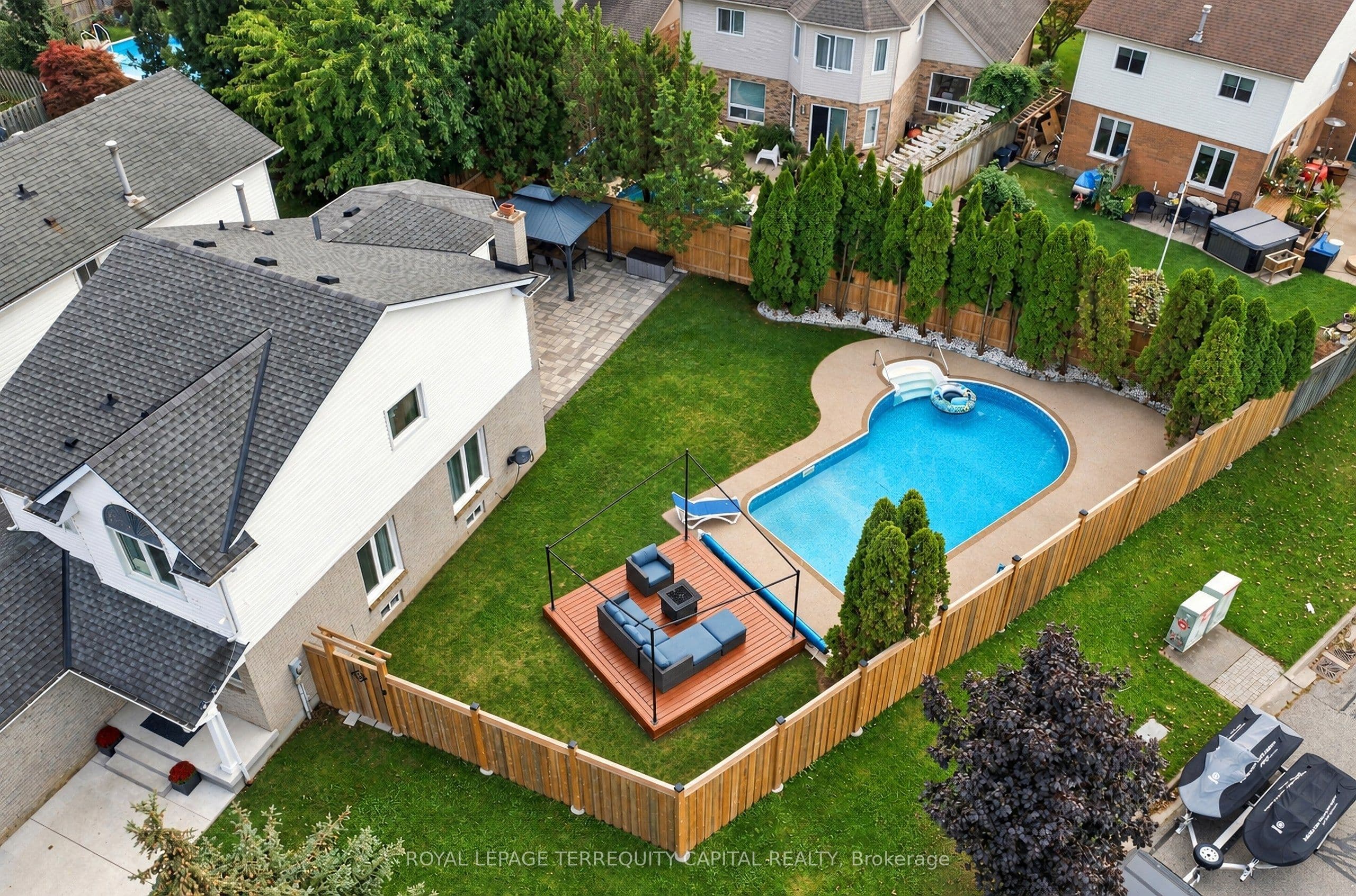 32 Summers Drive, Thorold, ON L2V 4Z9