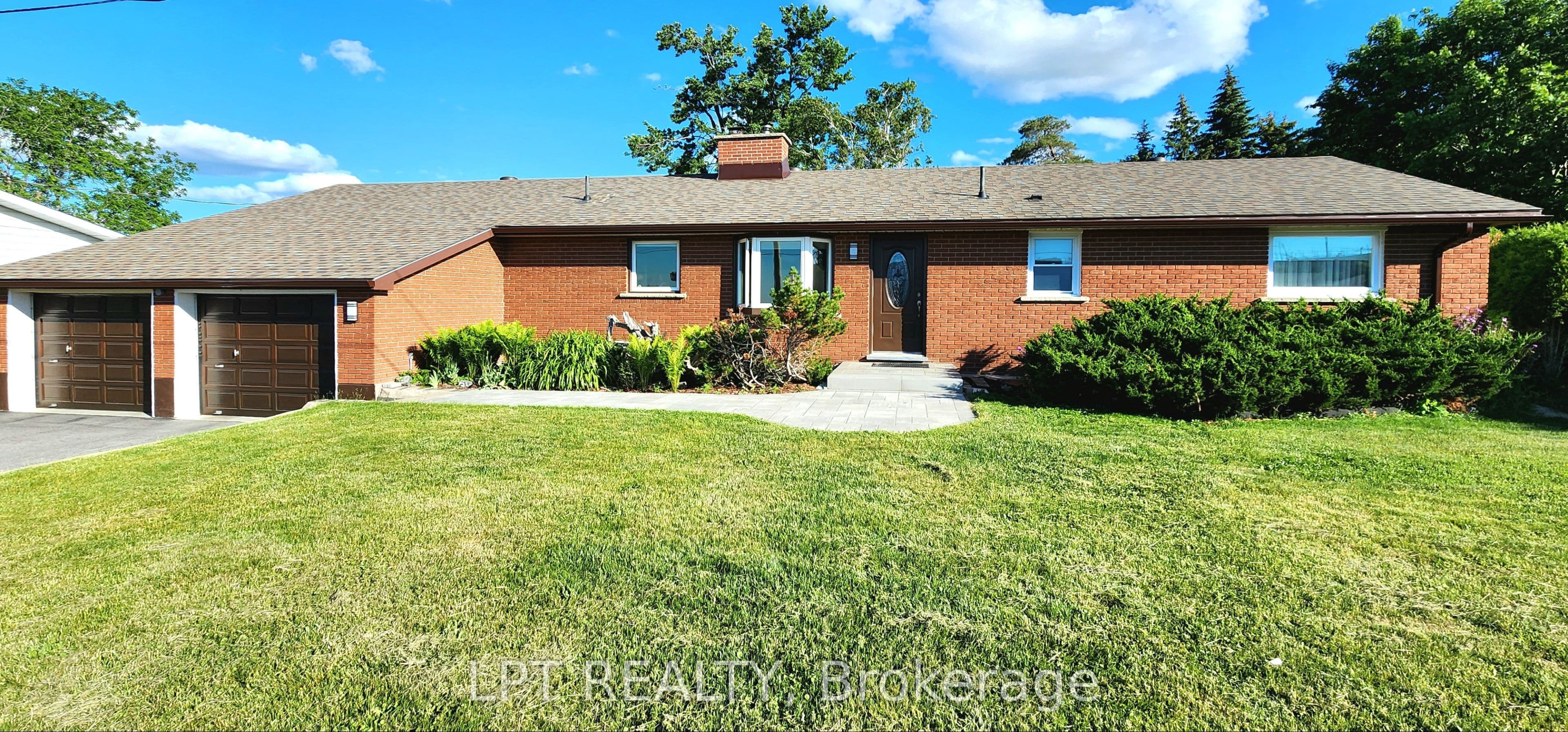 585 Mapleview Drive E, Barrie, ON L9J 0C3