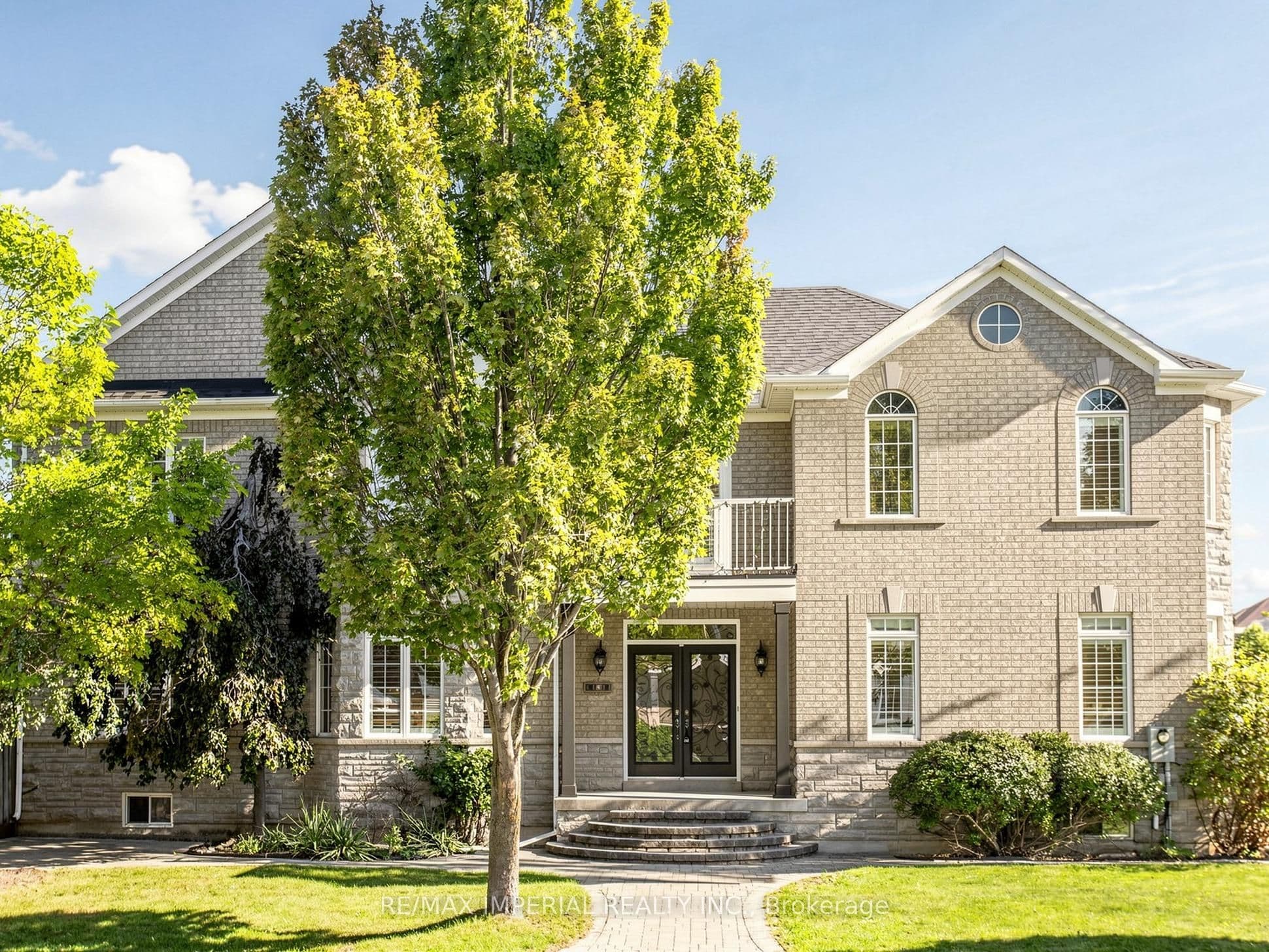 2 Andes Crescent, Vaughan, ON L4H 3H5