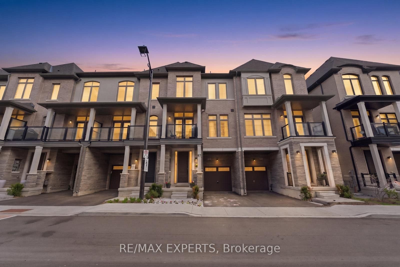 87 De La Roche Drive, Vaughan, ON L4L 1A6