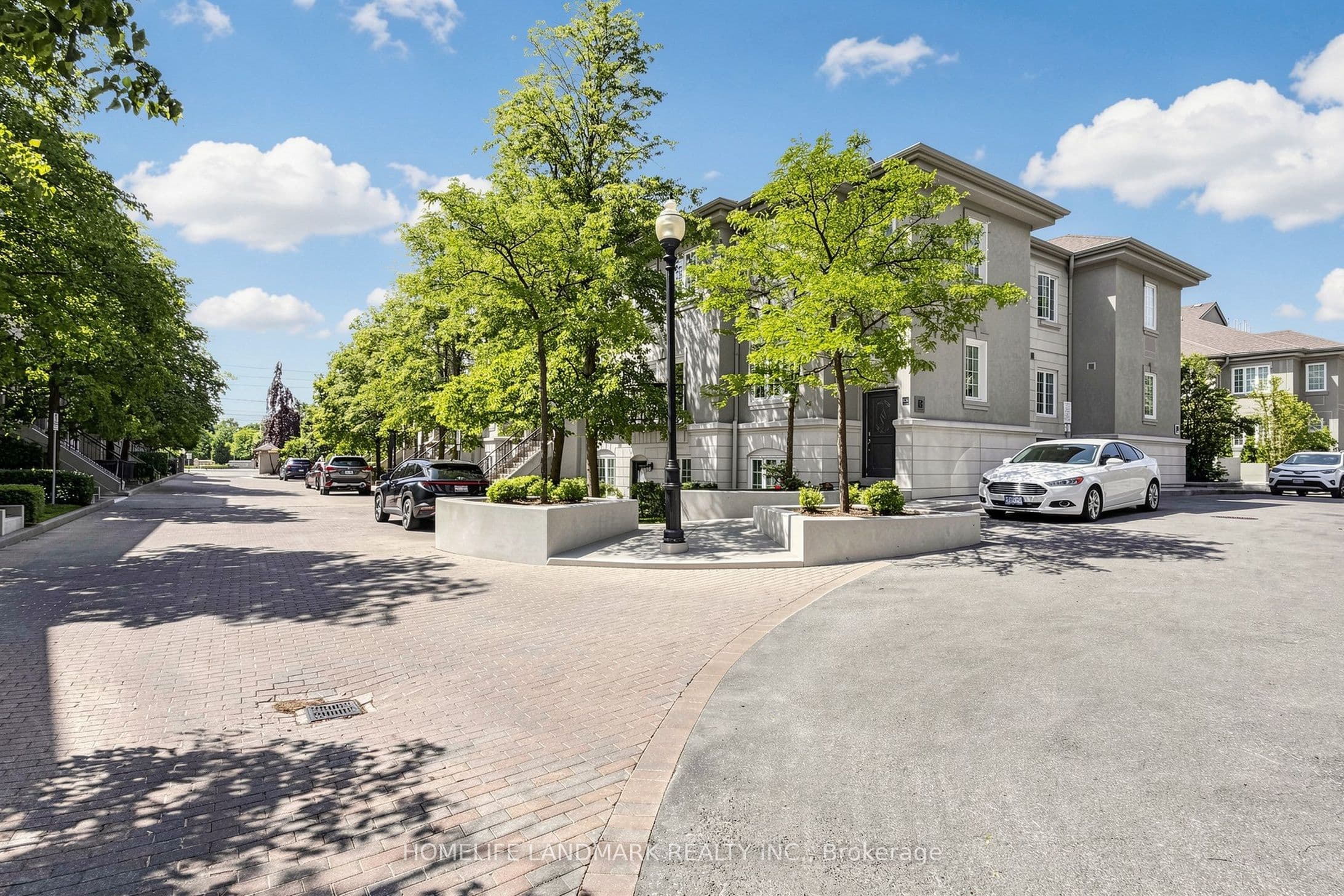 108 Finch Avenue W B29, Toronto, ON M2N 6W6