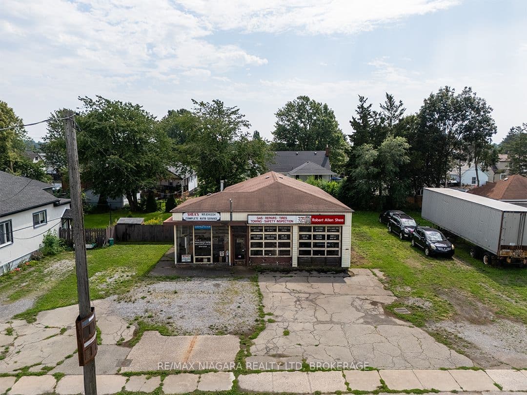 369 Killaly Street E, Port Colborne, ON L3K 1P4