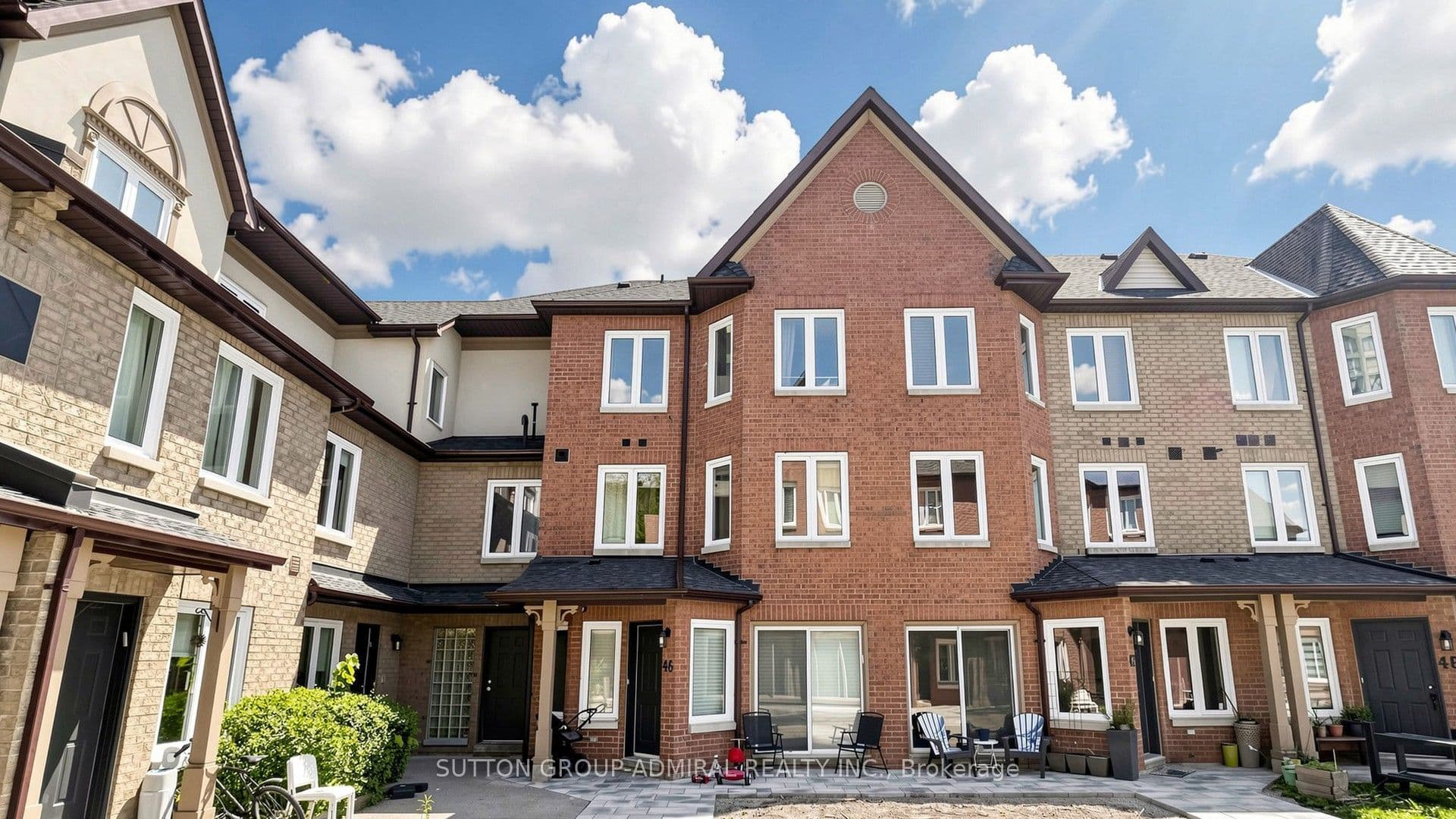 735 New Westminster Drive 46, Vaughan, ON L4J 7Y9