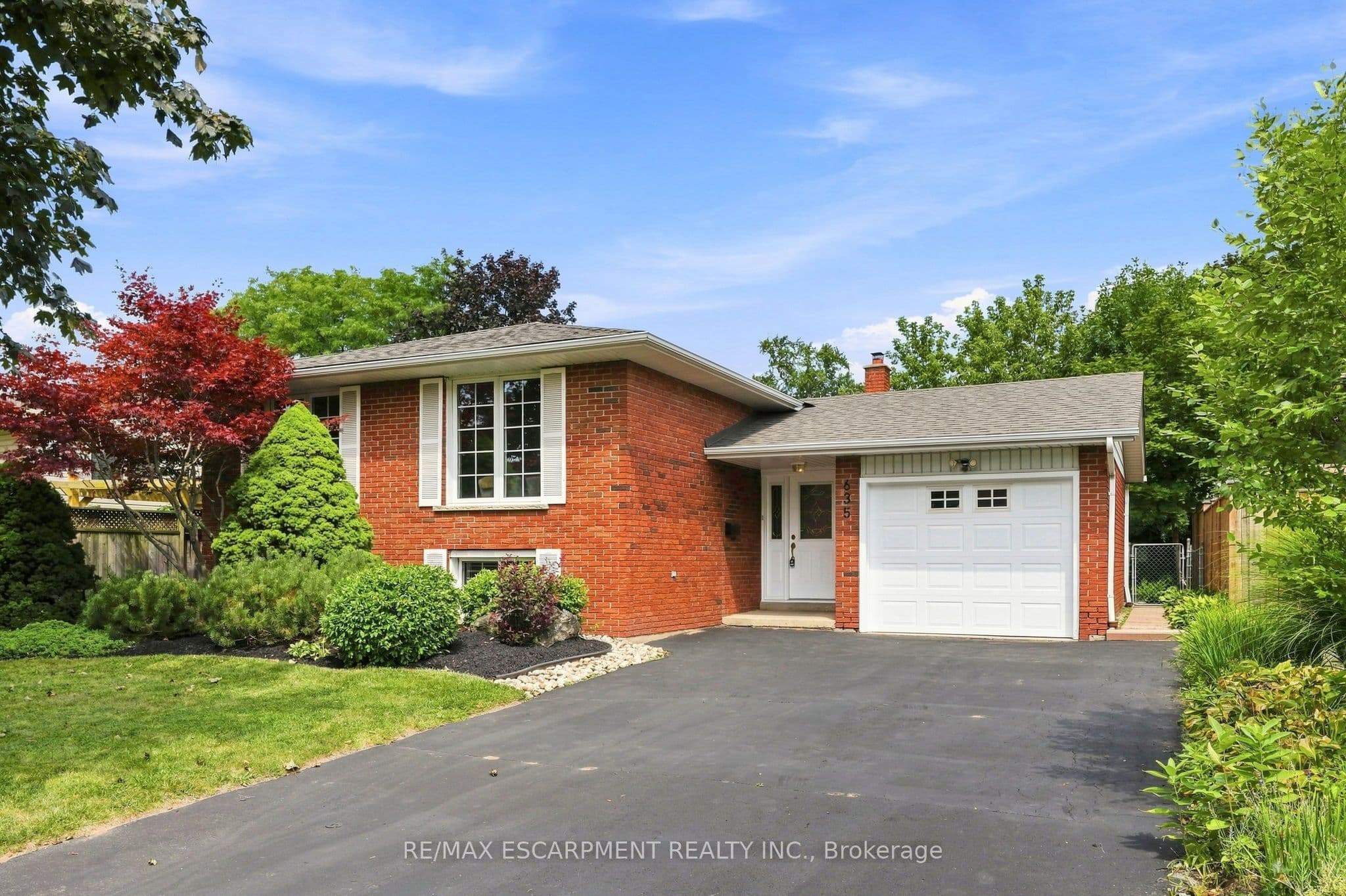 635 Ramsgate Road, Burlington, ON L7N 2X9