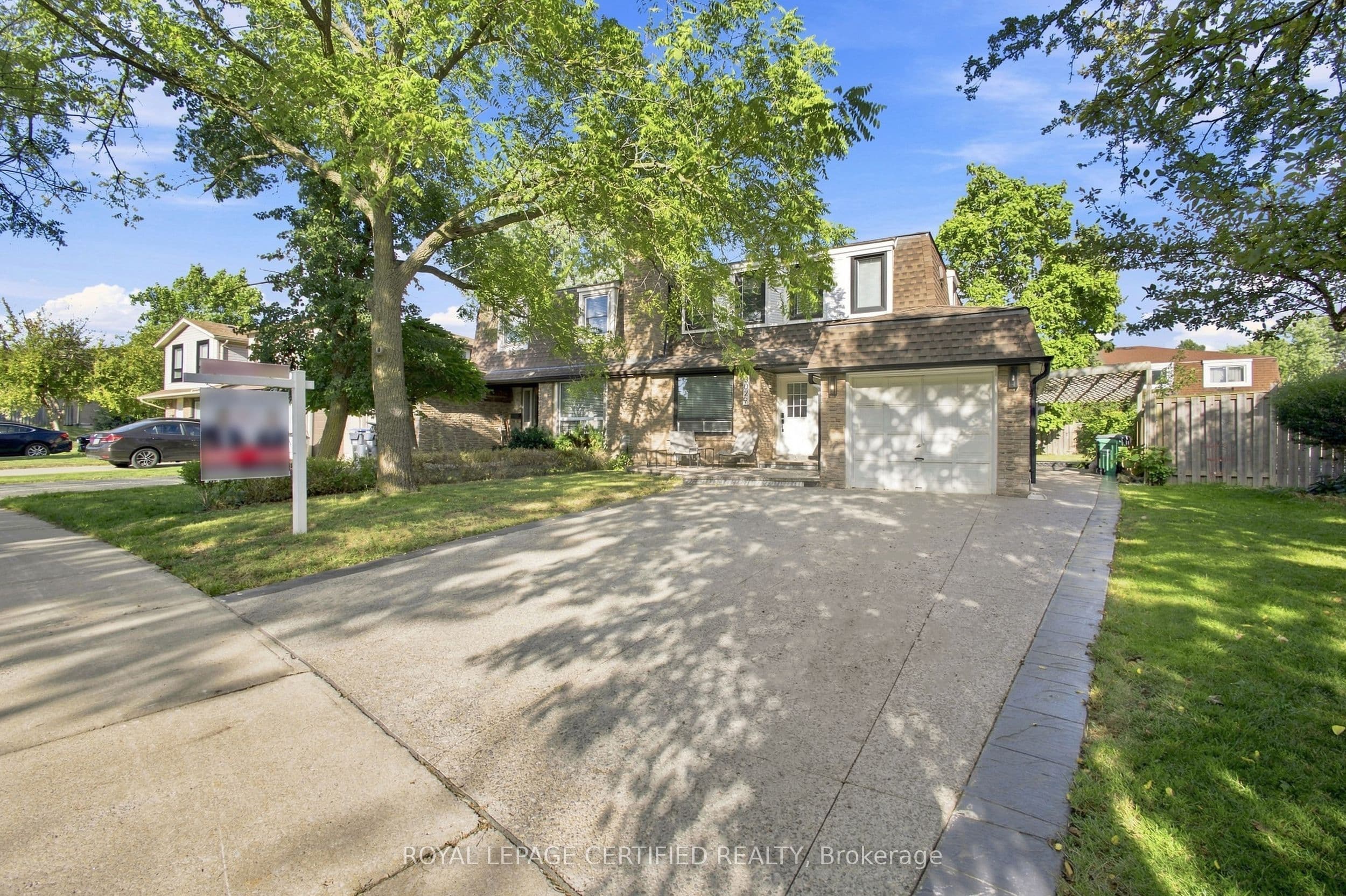 3029 Oslo Crescent, Mississauga, ON L5N 1Z8