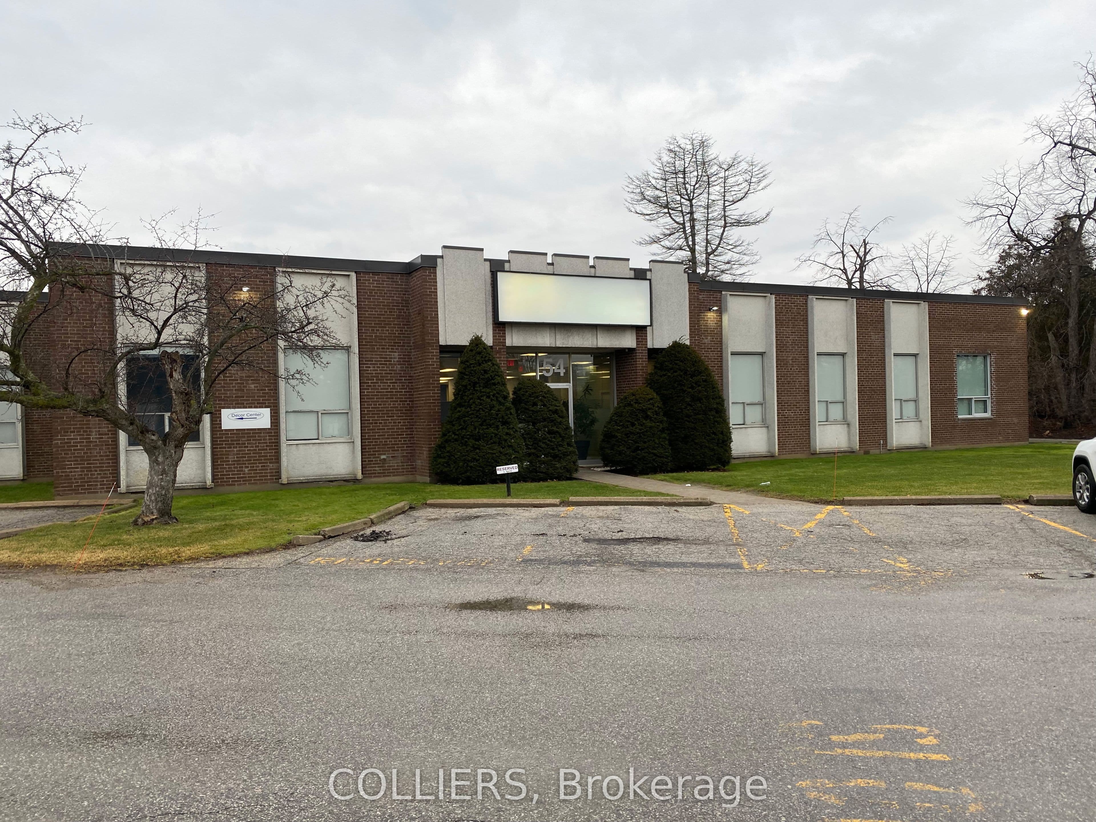 54-56 Lesmill Road, Toronto, ON M3B 2T5