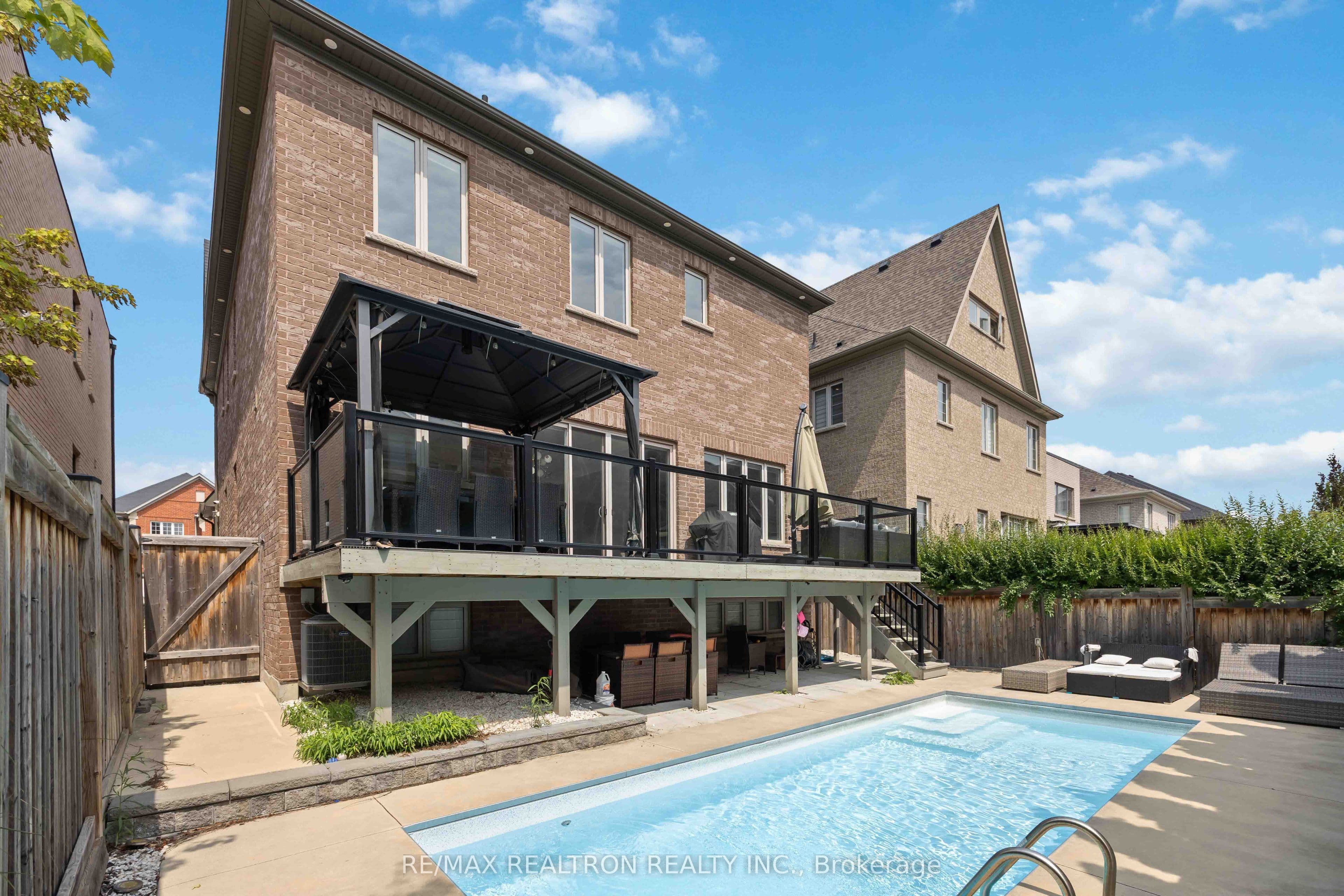 136 Abner Miles Drive, Vaughan, ON L6A 4X4