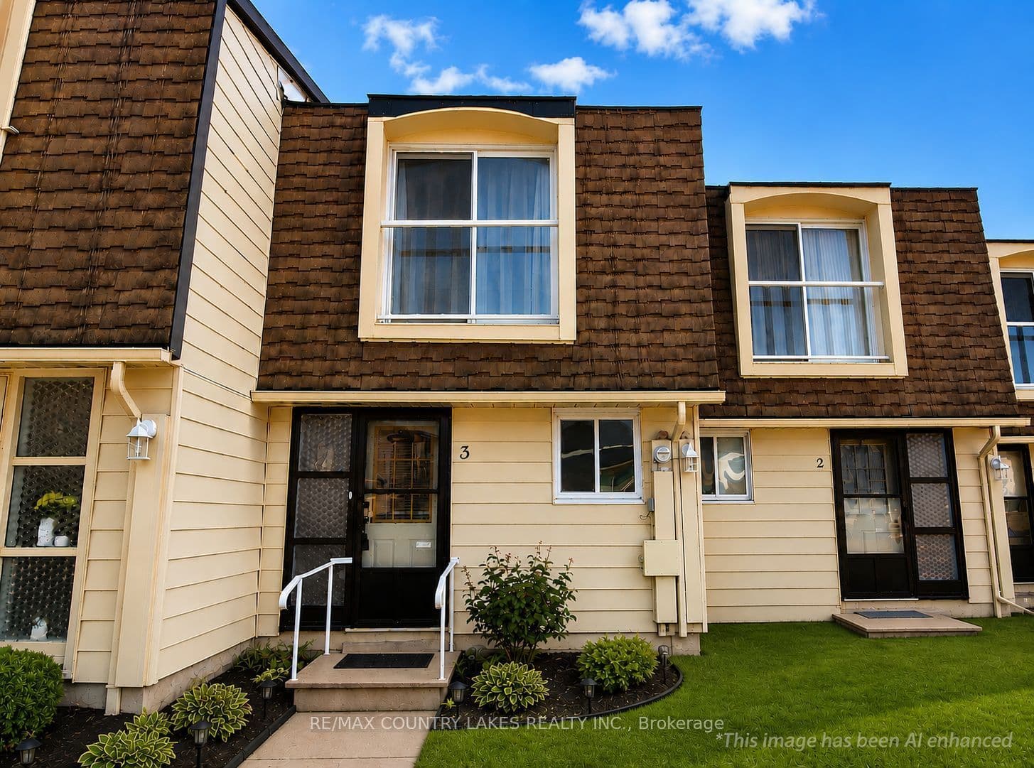 4 Paradise Boulevard 3, Ramara, ON L0K 1B0