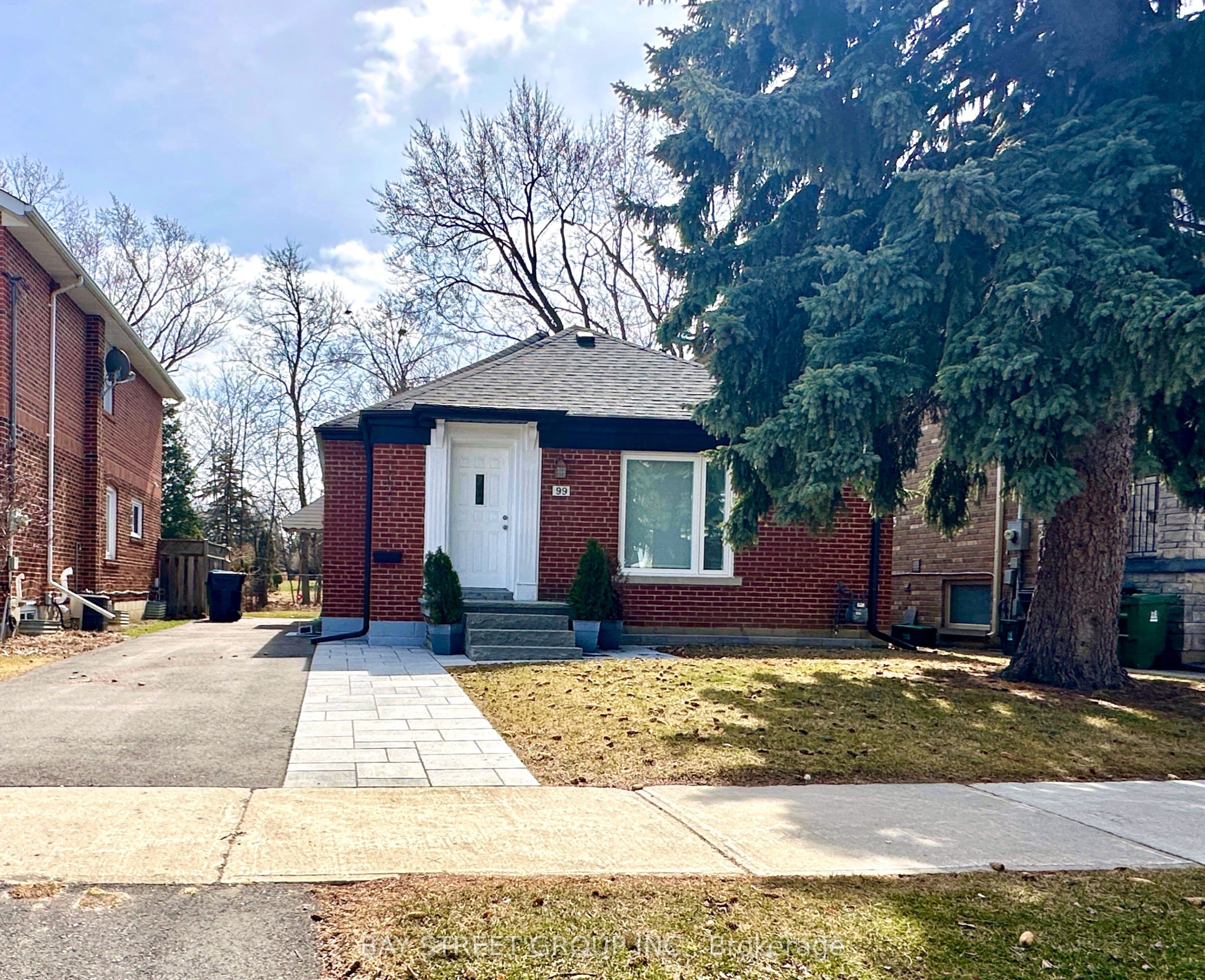 99 Park Home Avenue, Toronto, ON M2N 1W7