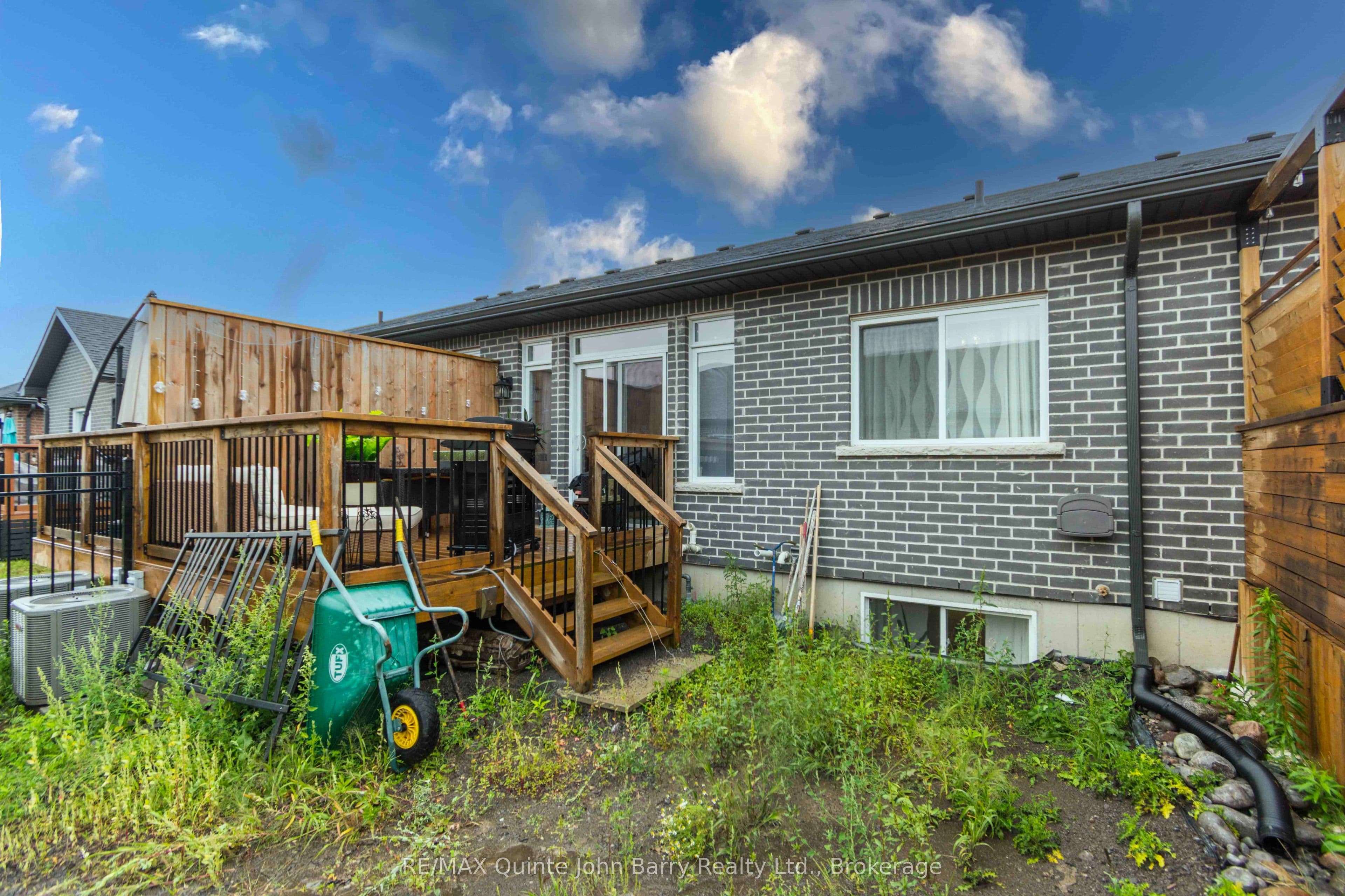 28 Raycroft Drive, Belleville, ON K8N 0R4