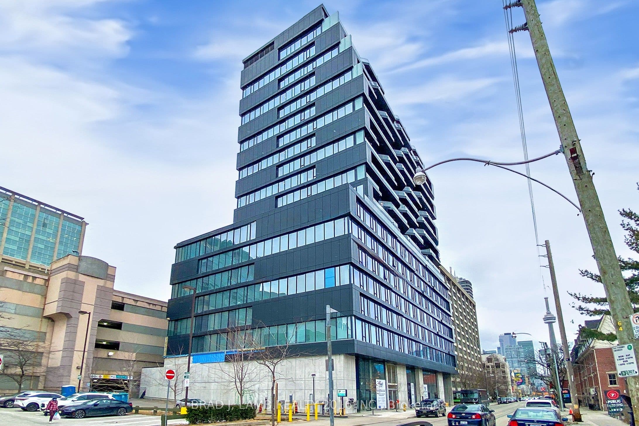 195 McCaul Street 518, Toronto, ON M5T 0E5