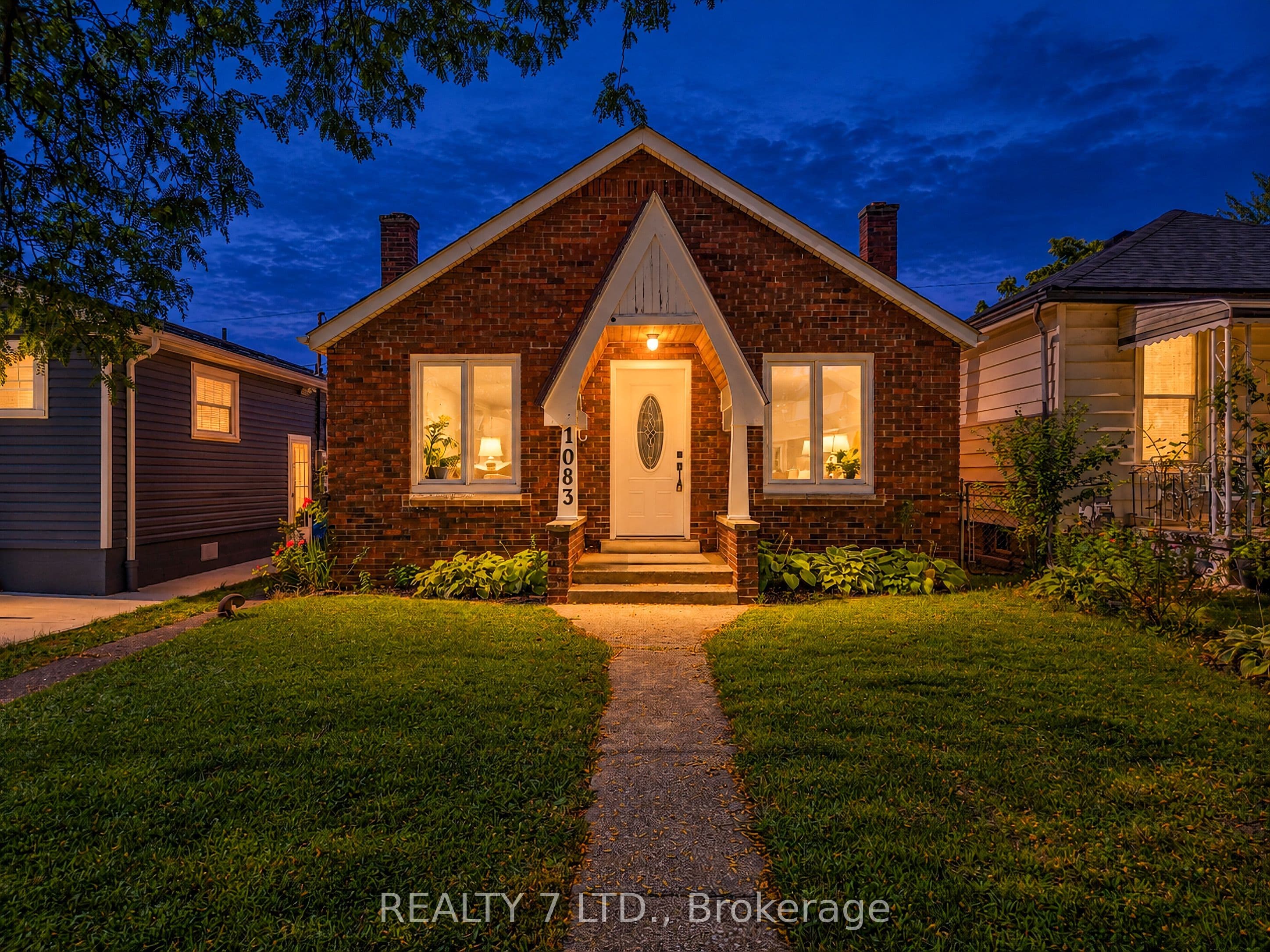 1083 Campbell Avenue, Windsor, ON N9B 2J4