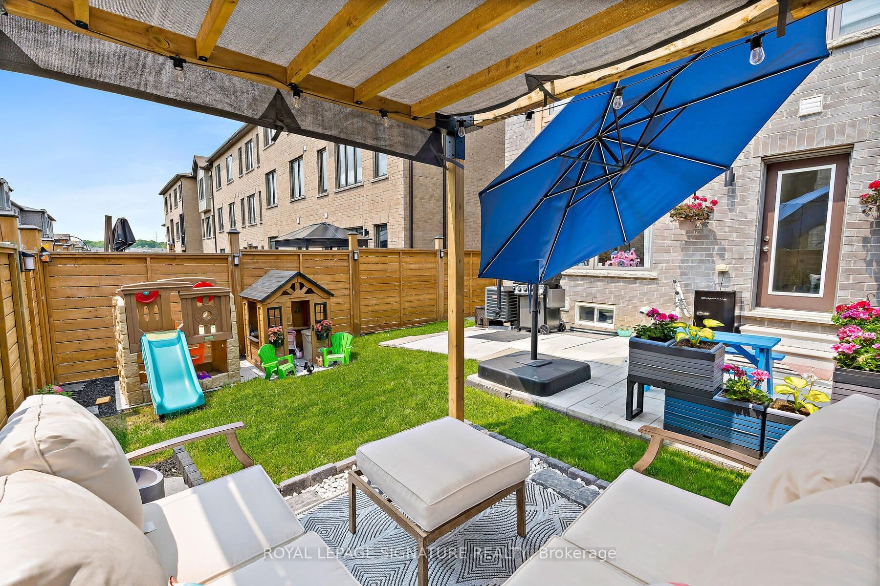 168 Tango Crescent, Newmarket, ON L3X 0K5