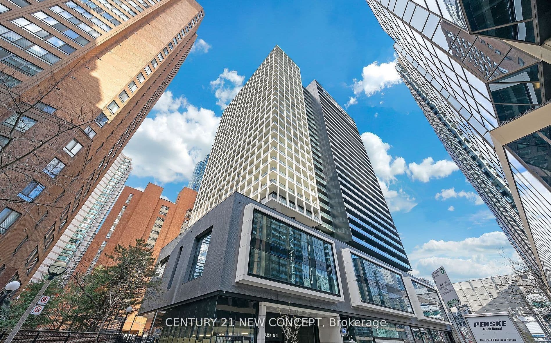 20 Edward Street 1202, Toronto, ON M5G 1C9