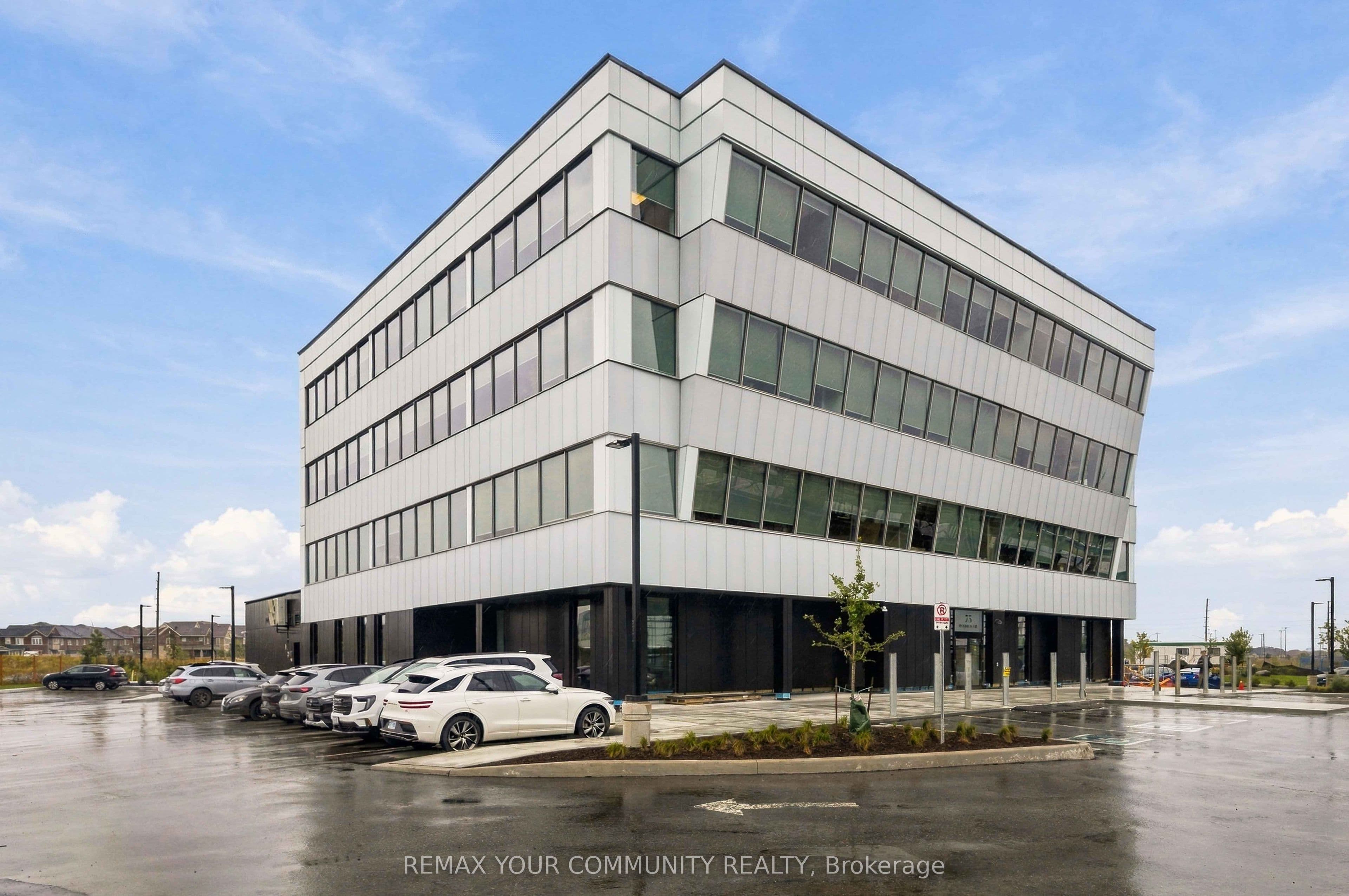 75 Woodrow Court 301, Whitby, ON L1N 0X0