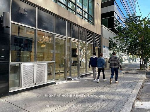 263 Wellington Street W 101, Toronto, ON M5V 3E6