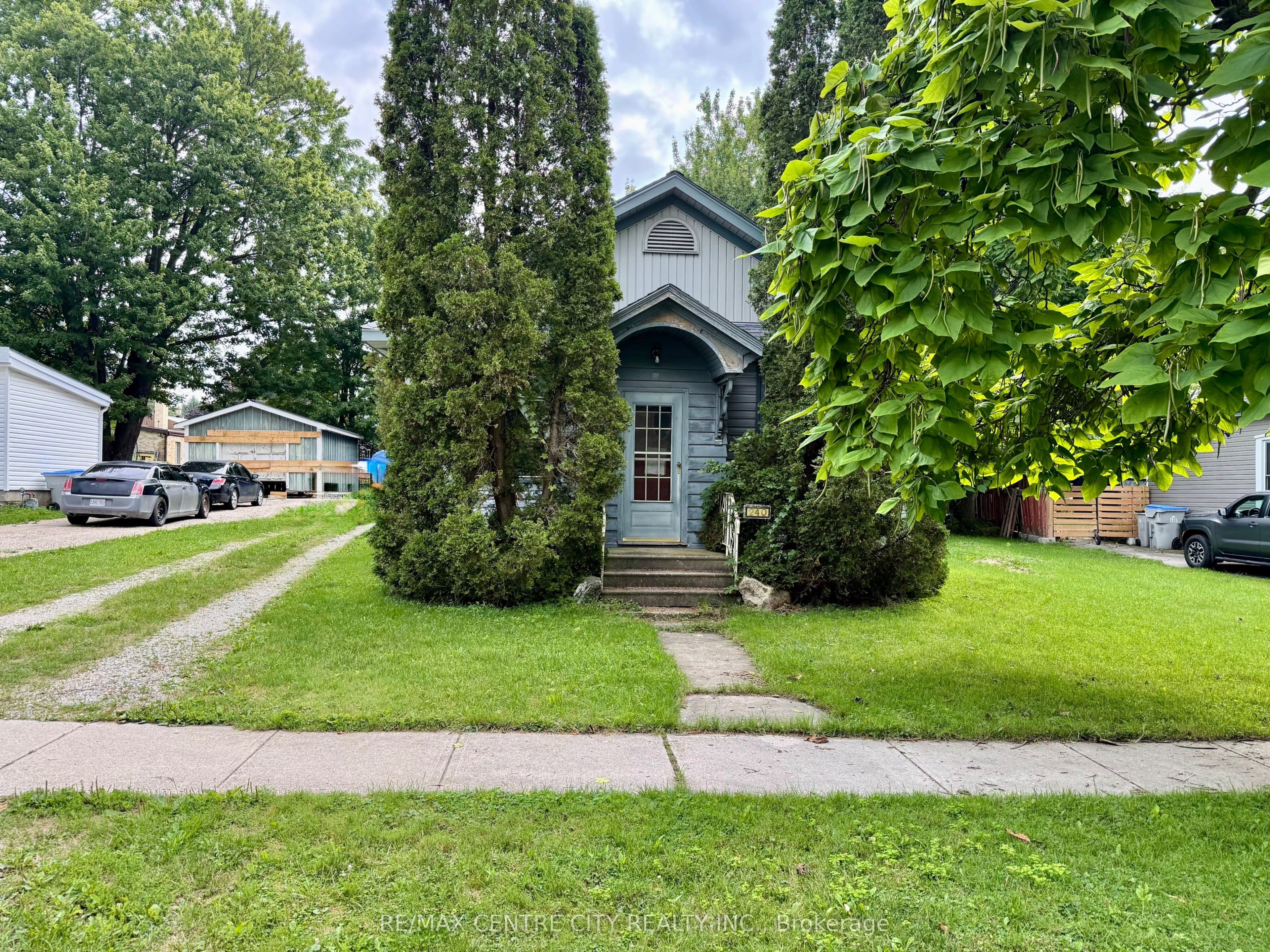 240 King Street, Lucan Biddulph, ON N0M 1V0