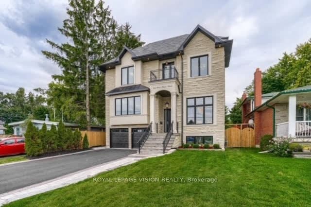 732 West Shore Boulevard, Pickering, ON L1W 2V1