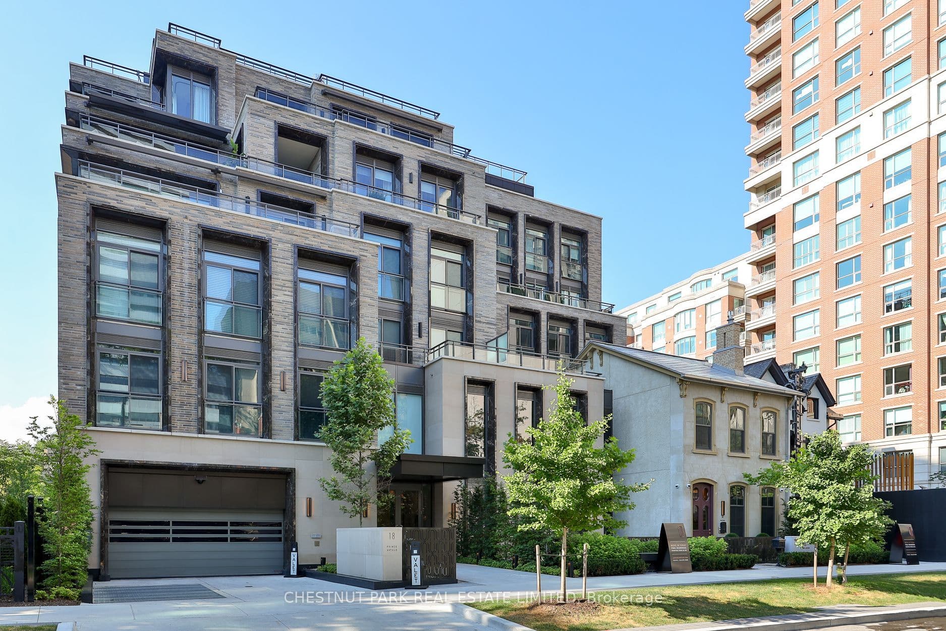 10 Prince Arthur Avenue Garden Home 1, Toronto, ON M5R 1A9