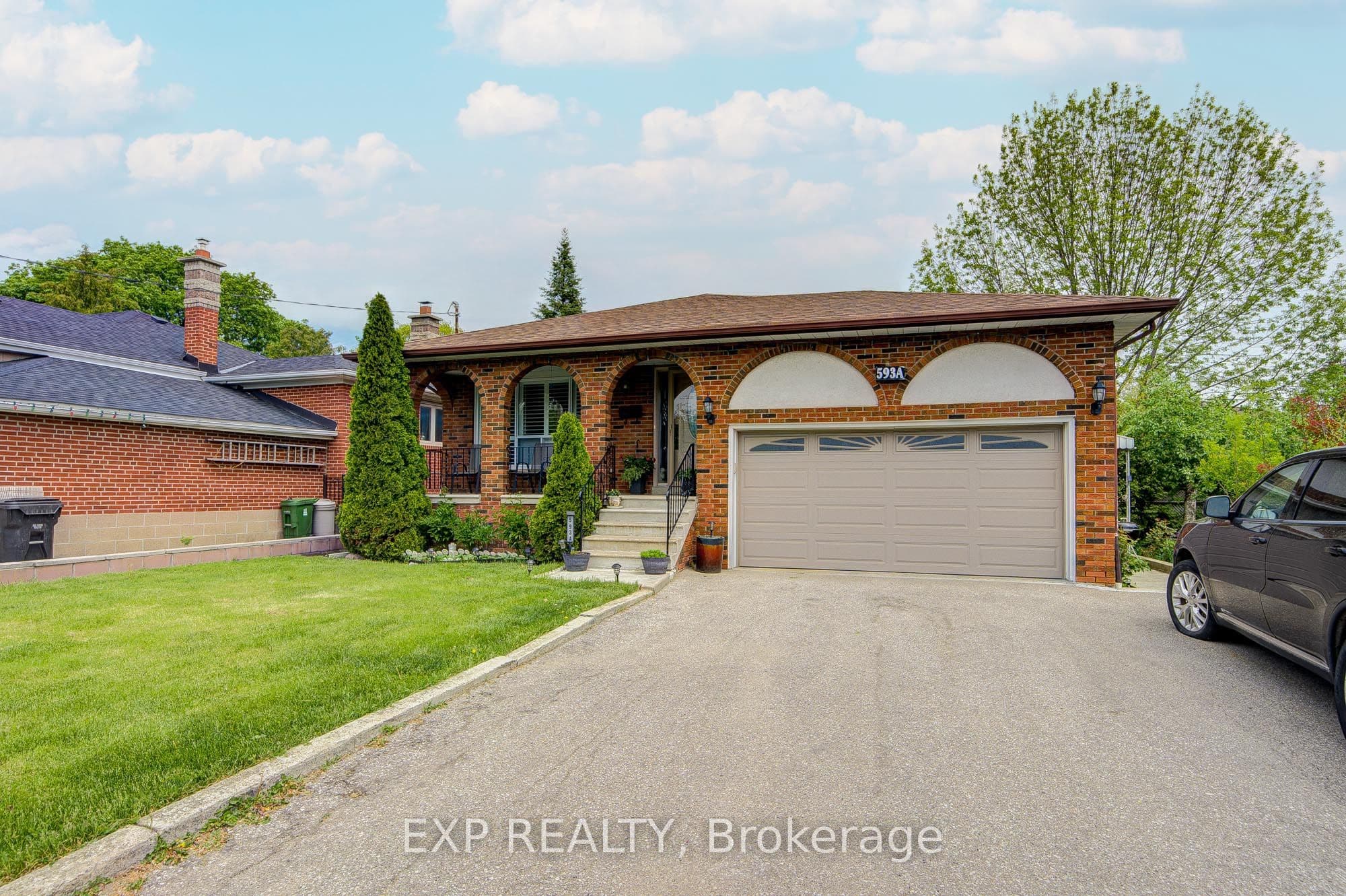 593A Scarlett Road N, Toronto, ON M9P 2S6