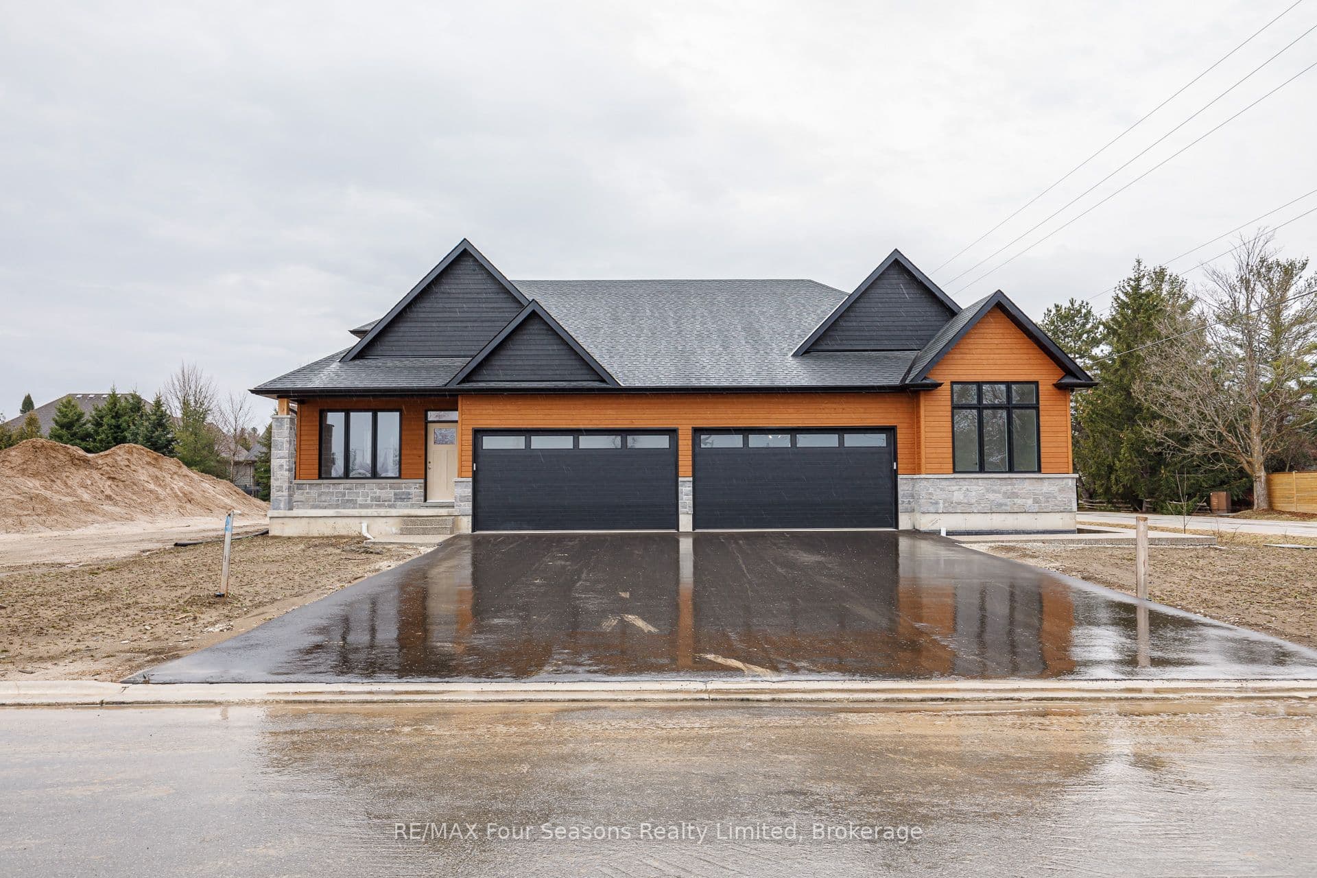 1 Boynton Court, Blue Mountains, ON N0H 2P0
