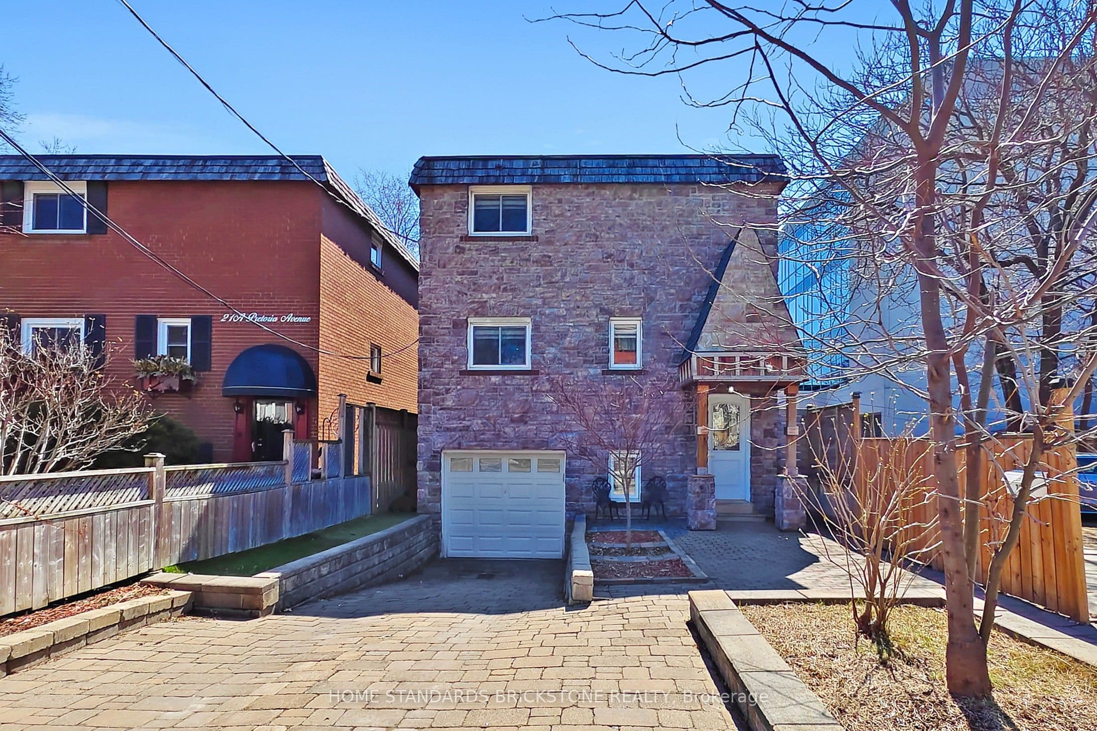21 Pretoria Avenue, Toronto, ON M4K 1T2