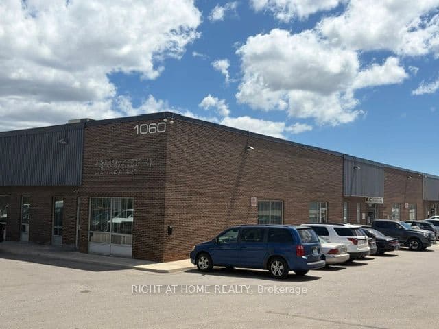 1060 Meyerside Drive 4, Mississauga, ON L5T 1J4
