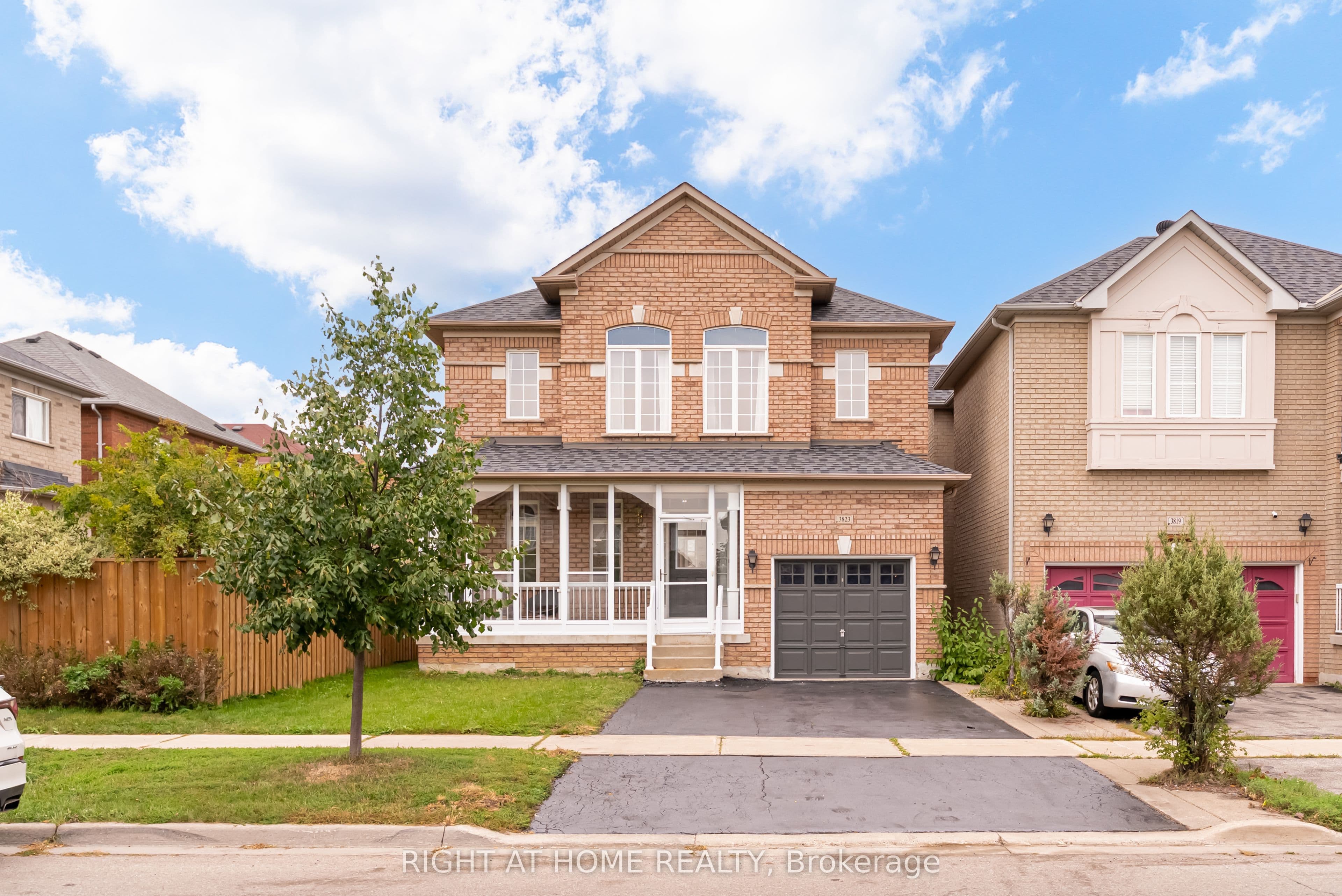 3823 Tacc Drive, Mississauga, ON L5M 6X3