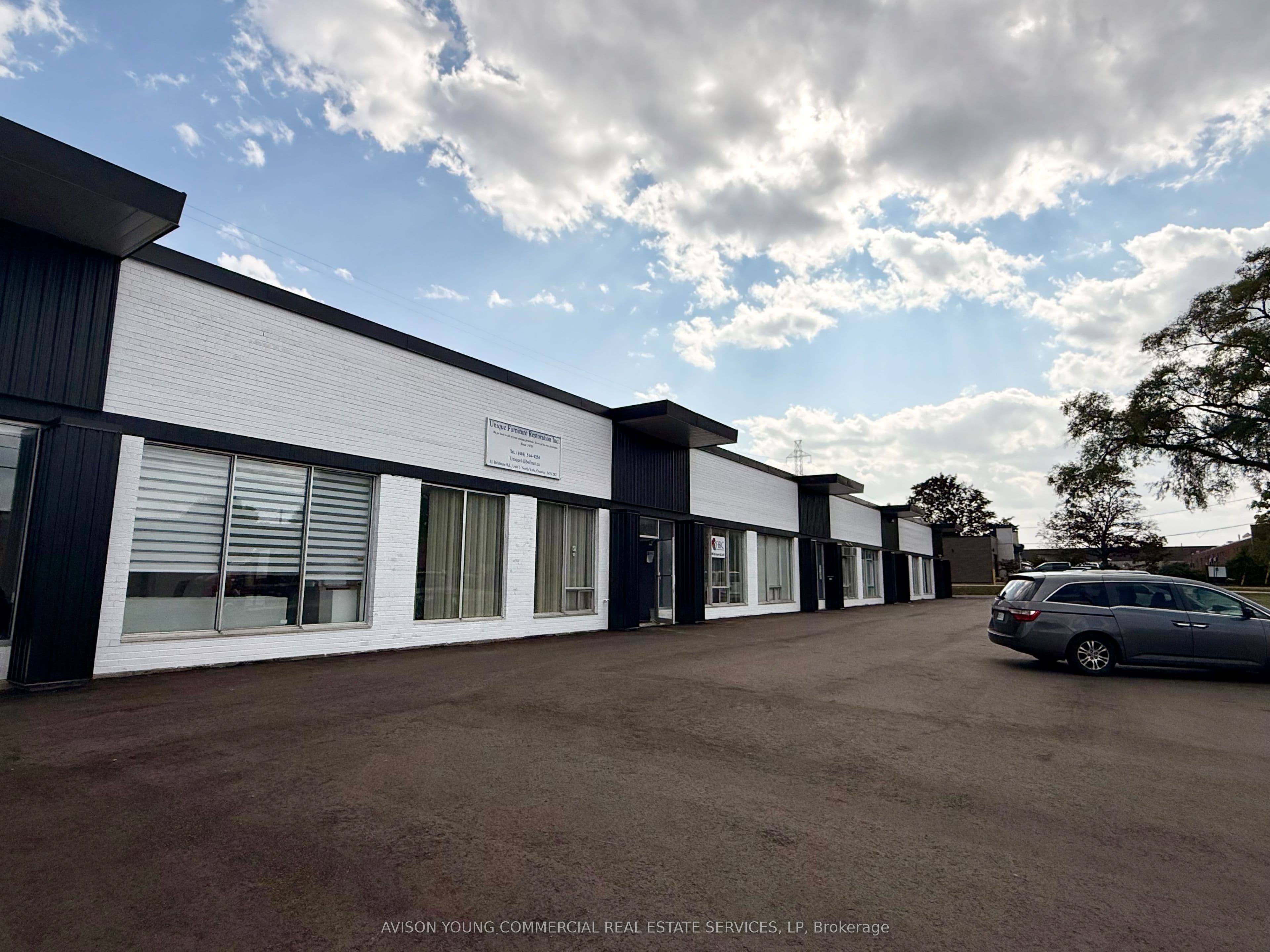 81 Brisbane Road 8, Toronto, ON M3J 2K3
