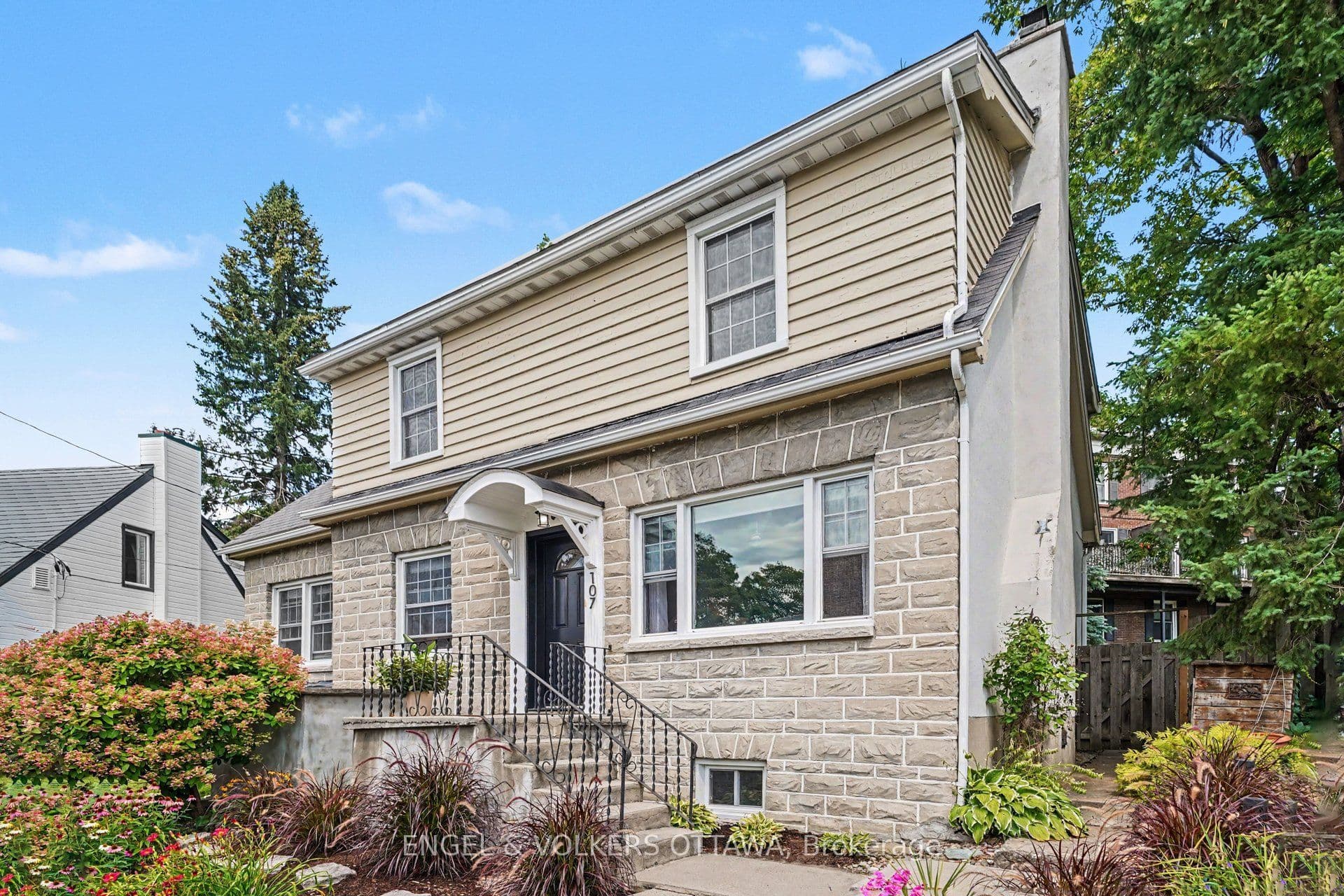 107 Ivy Crescent, New Edinburgh - Lindenlea, ON K1M 1Y1