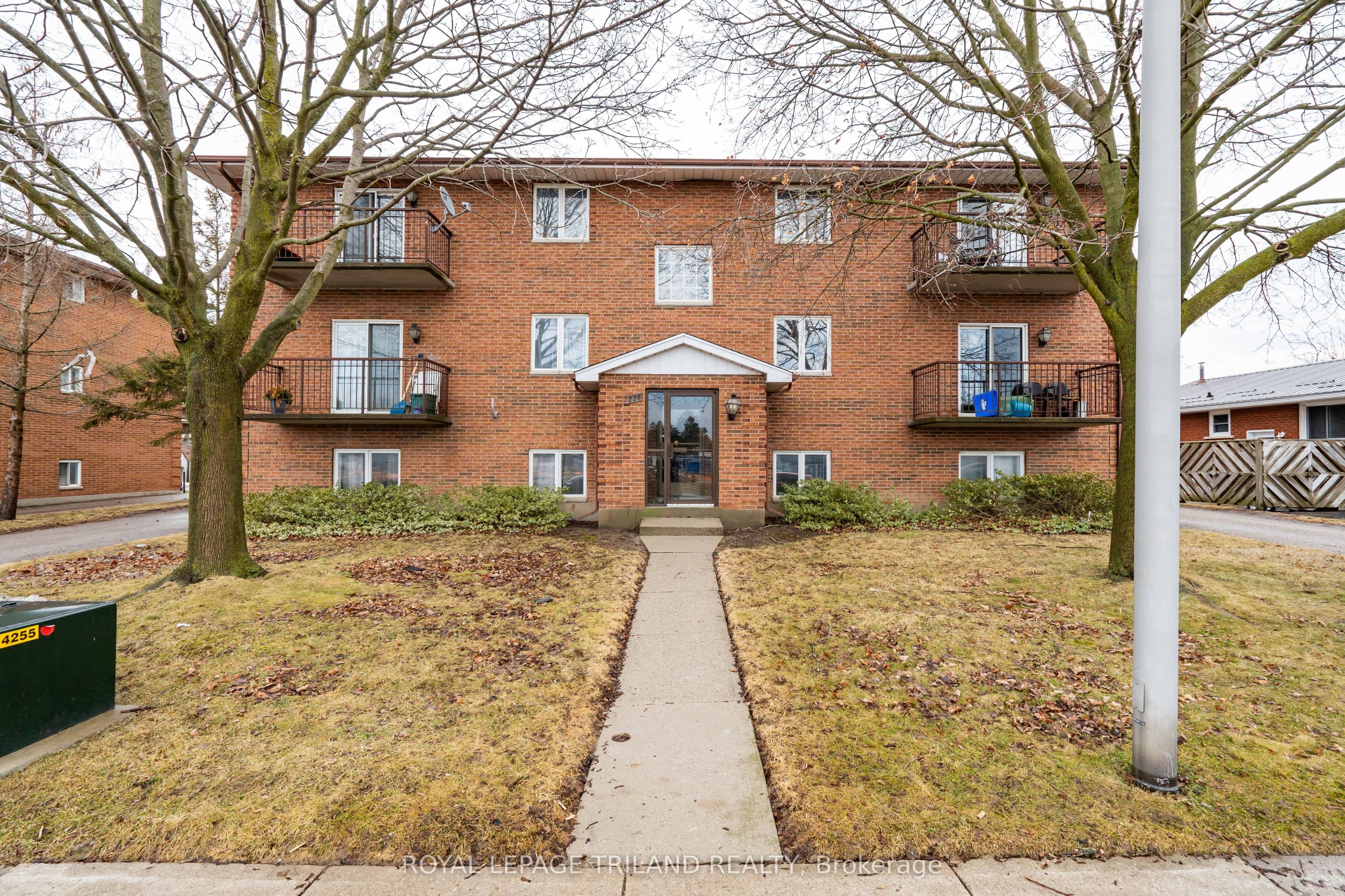 221 Highview Drive, St. Thomas, ON N5R 5H6