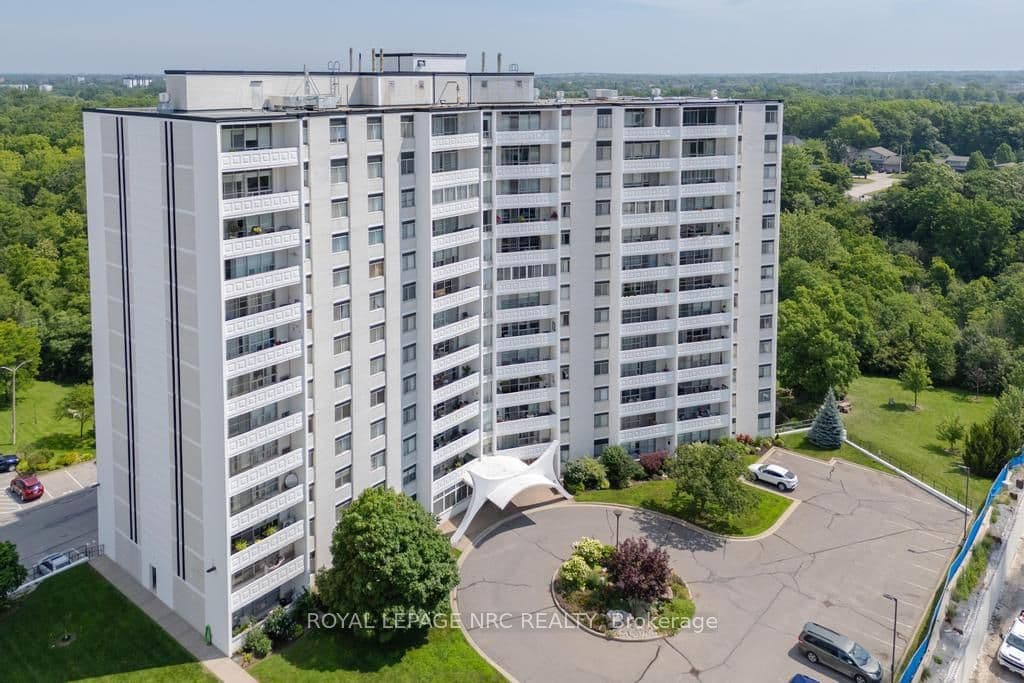 15 Towering Heights Boulevard 1301, St. Catharines, ON L2T 3G7