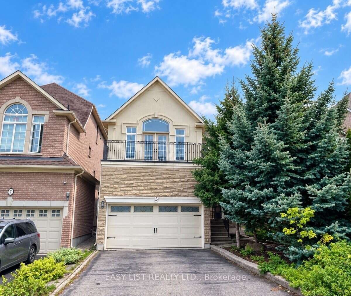 5 Copperstone Crescent, Richmond Hill, ON L4S 2C4